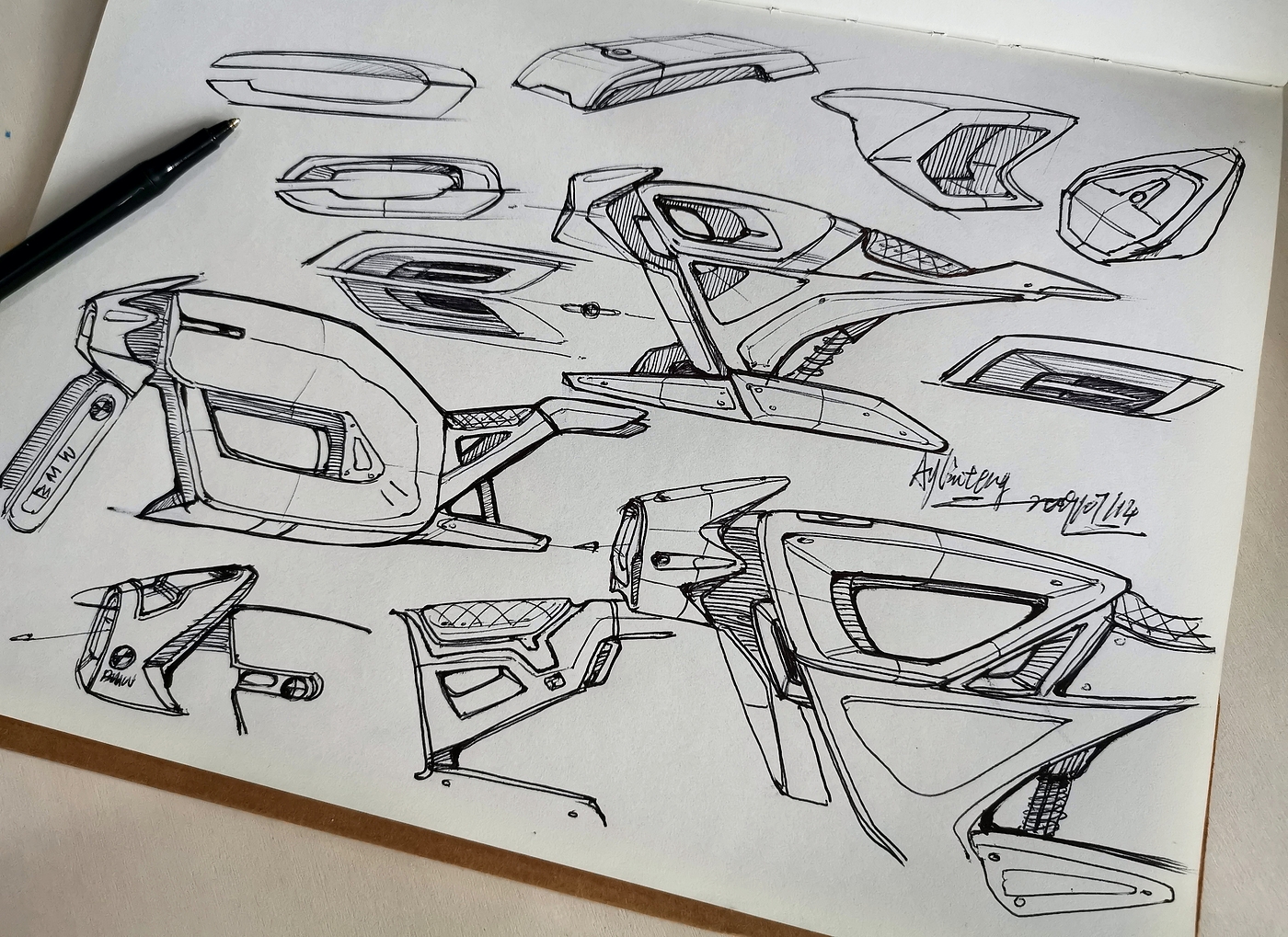 Teng Yilin，Hand drawn industrial product design，Postgraduate entrance examination for industrial product design，Pursue dream Jiangnan Design Postgraduate Entrance Examination，Designer's hand-painted book，Marker hand drawn，product design，industrial design，
