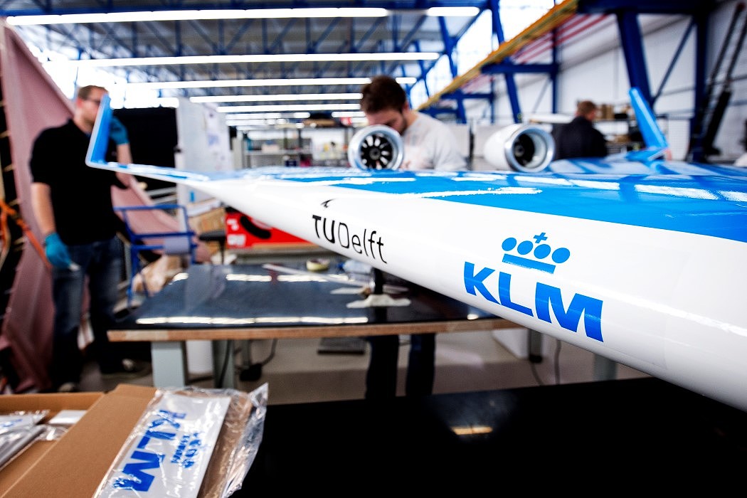 vehicle，aircraft，energy conservation，environment protection，Engine room area，
