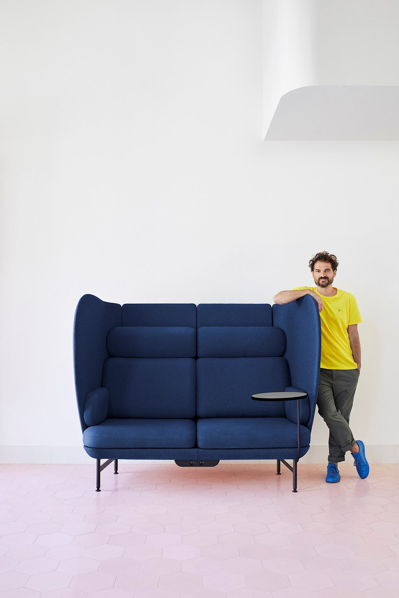 to work in an office，private，chair，furniture，