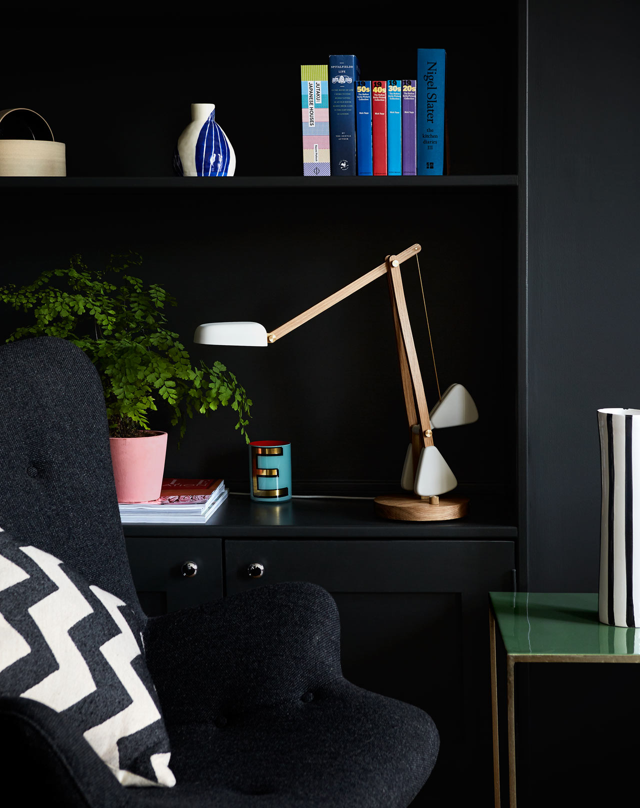 LED lamp，Adjustable light，Desk lamp，