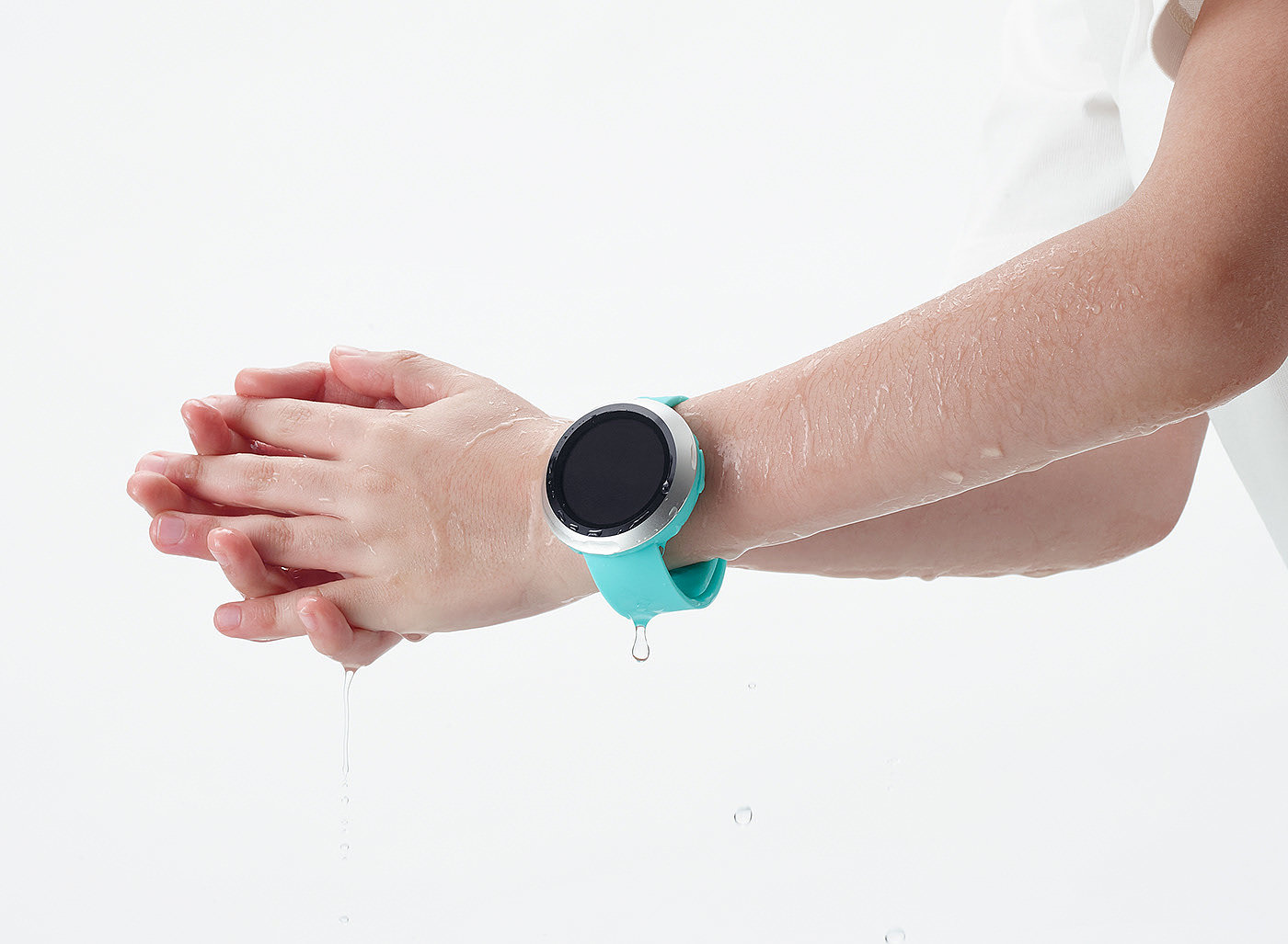 Wrist watch，Wristwatch，children，waterproof，app，AKI，KIM SEUNGWOO，Wireless charging，