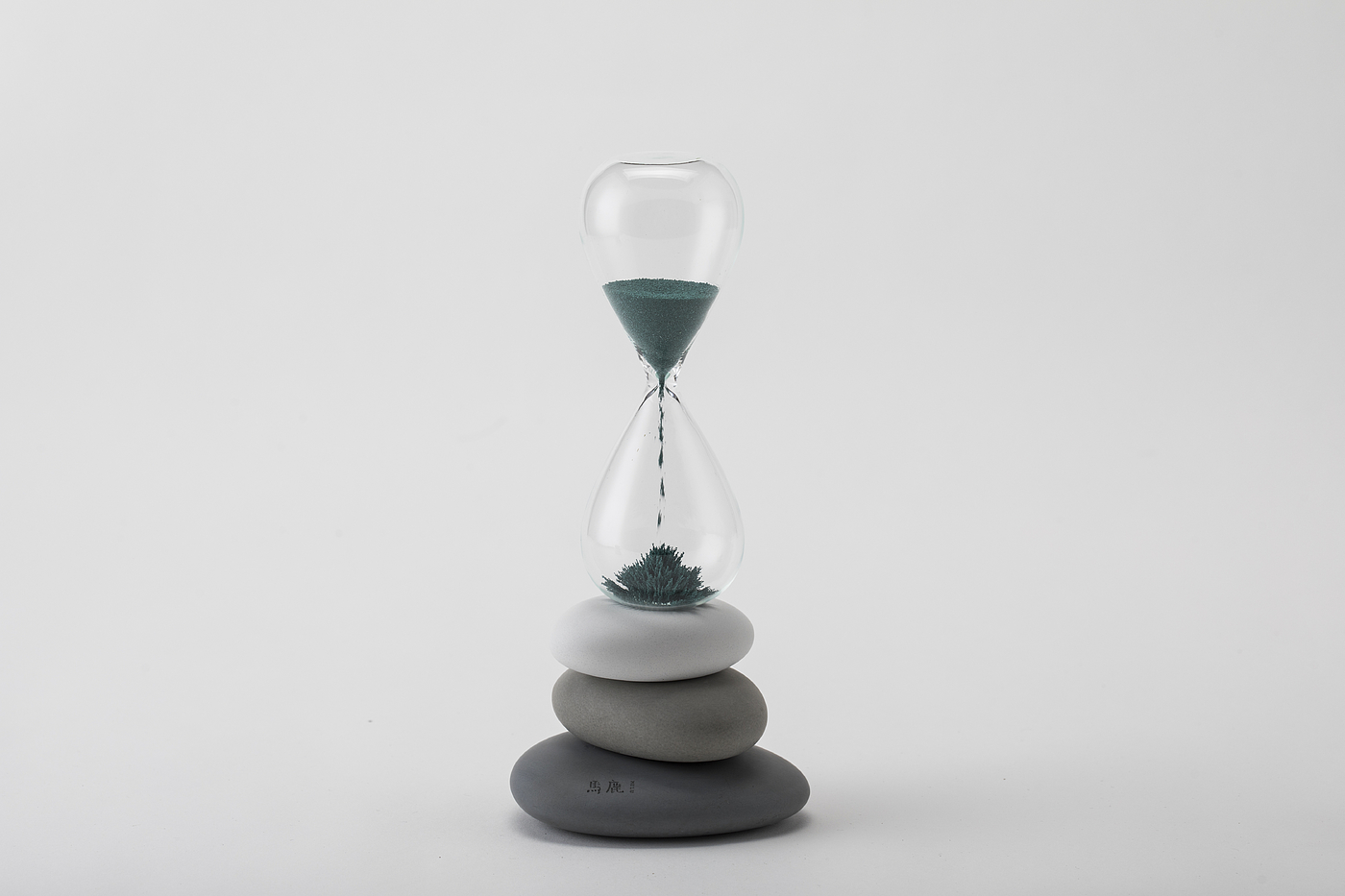 Hourglass, original design, red deer，