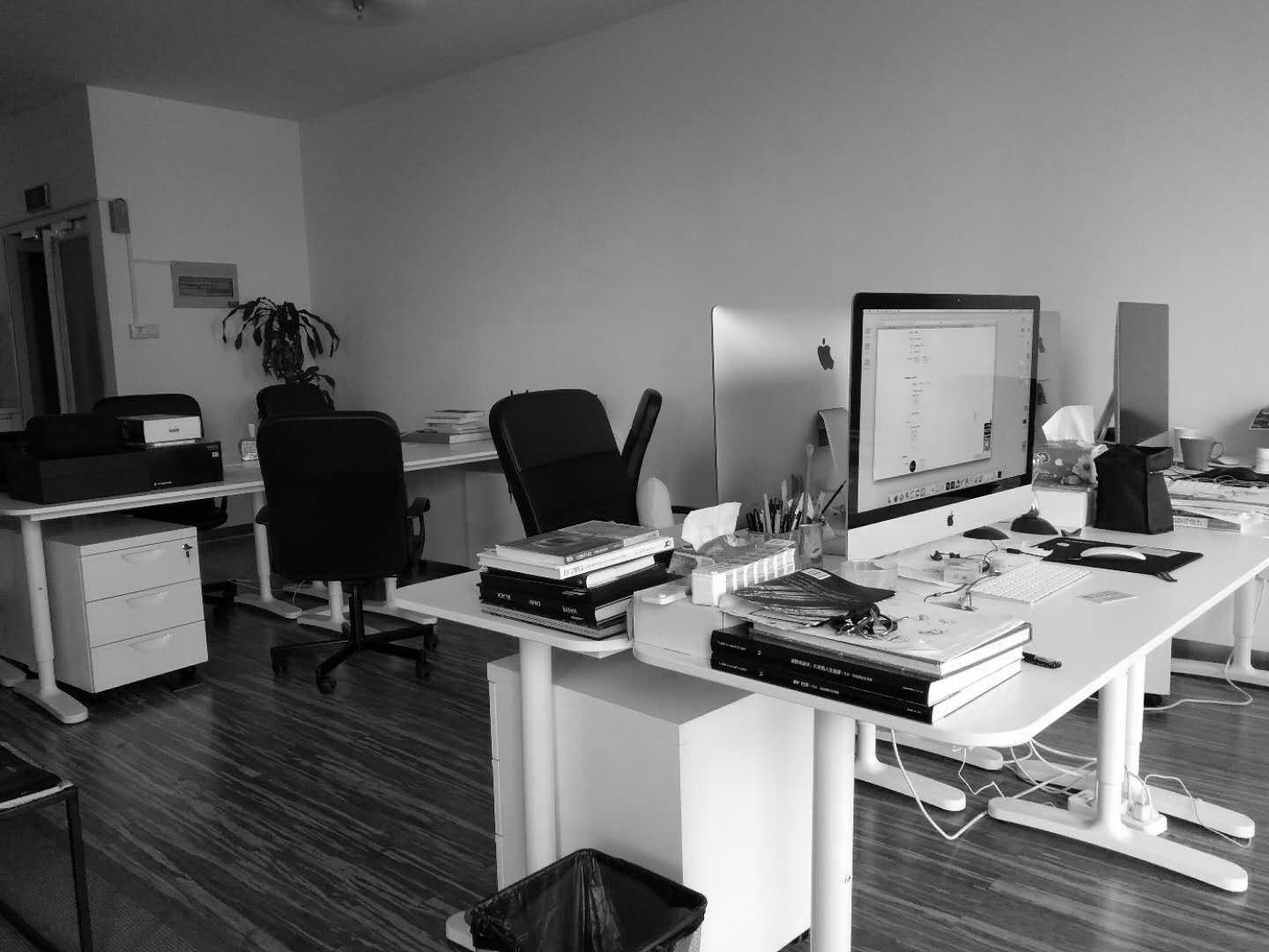 Hourglass, original design, red deer，