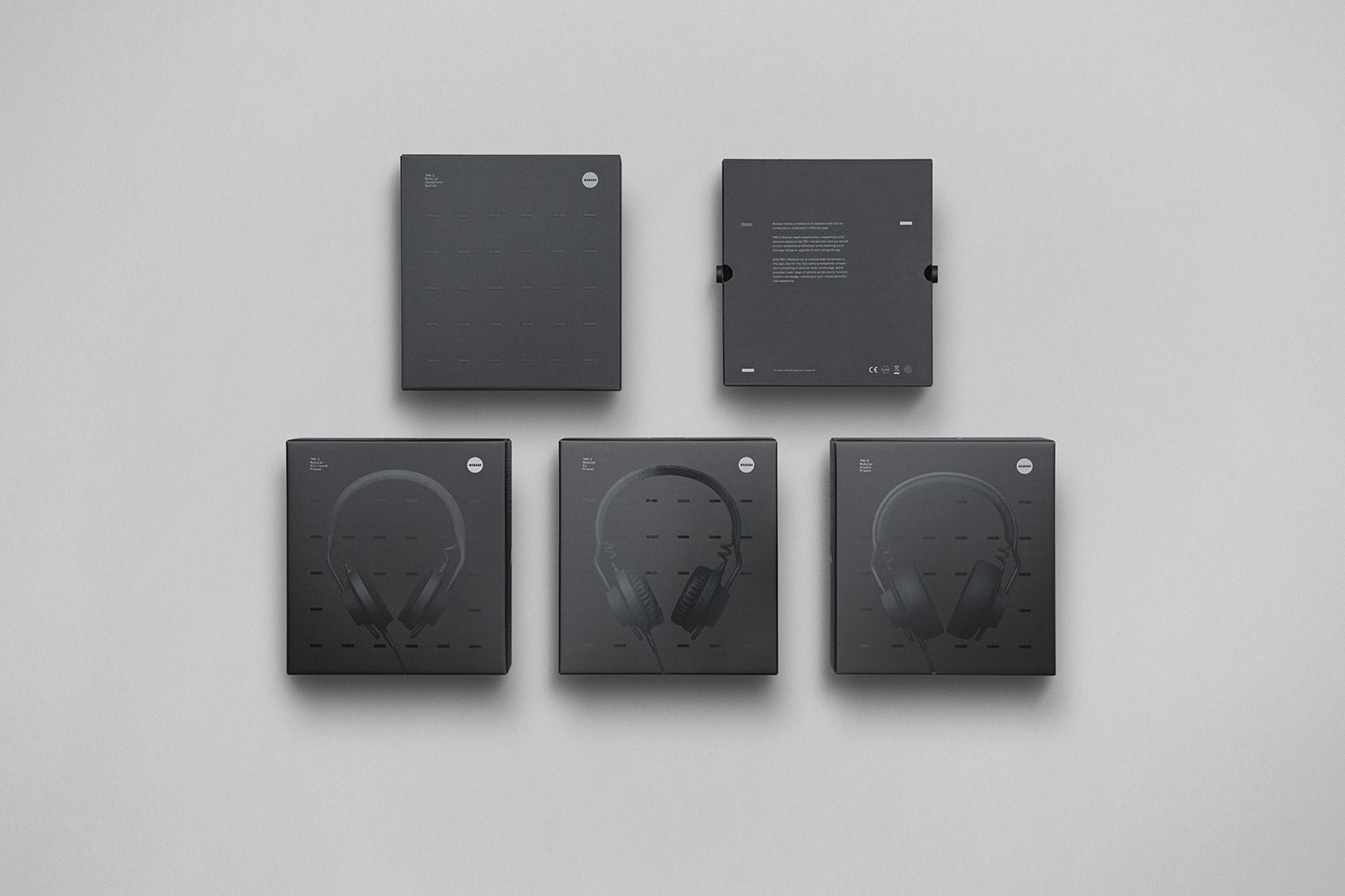 headset，black，Minimalism，Customizable，personality，innovate，