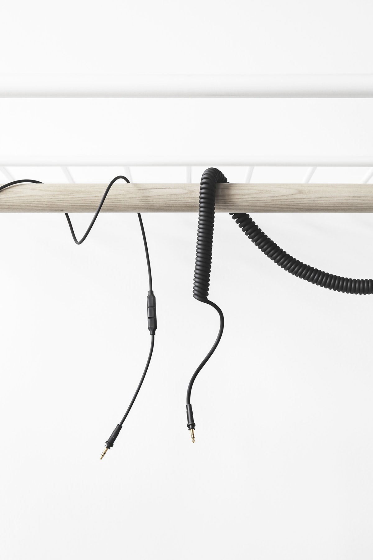 headset，black，Minimalism，Customizable，personality，innovate，