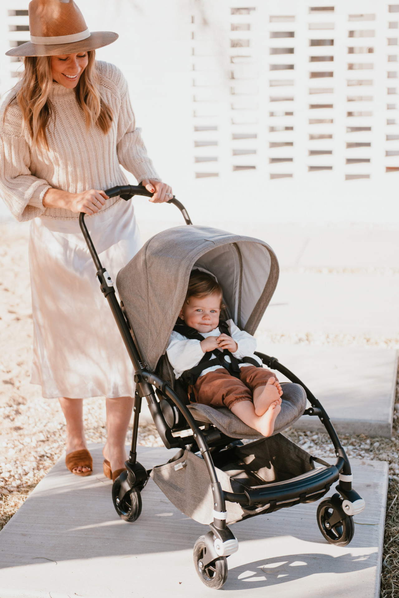 baby carriage，product design，fold，Sustainability，