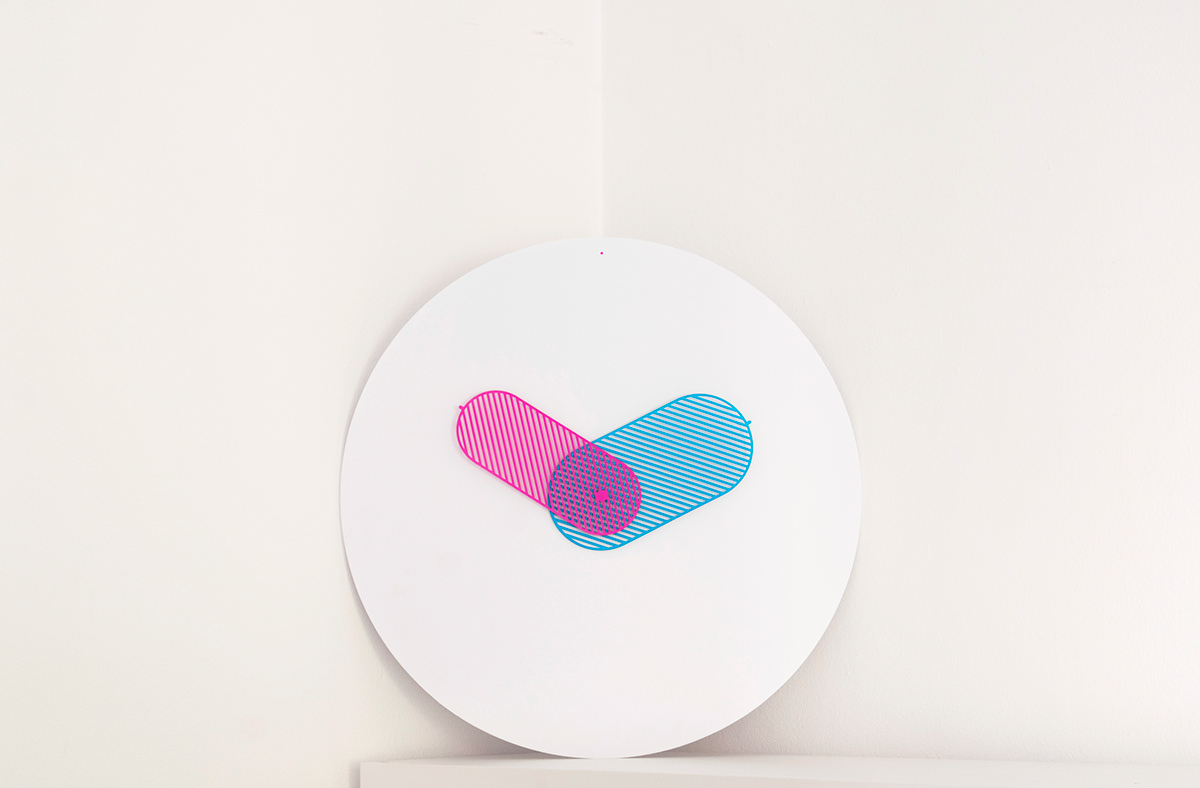 Clock，clocks and watches，color，Minimalist design ，