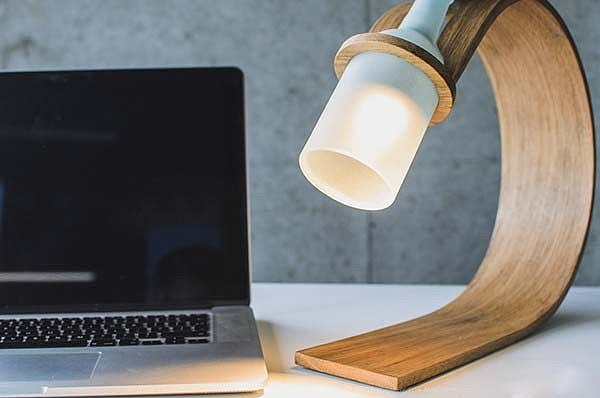 Desk lamp，oak，fashion，