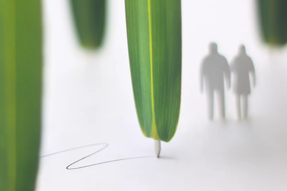 pen，product design，green leaf，bookmark，