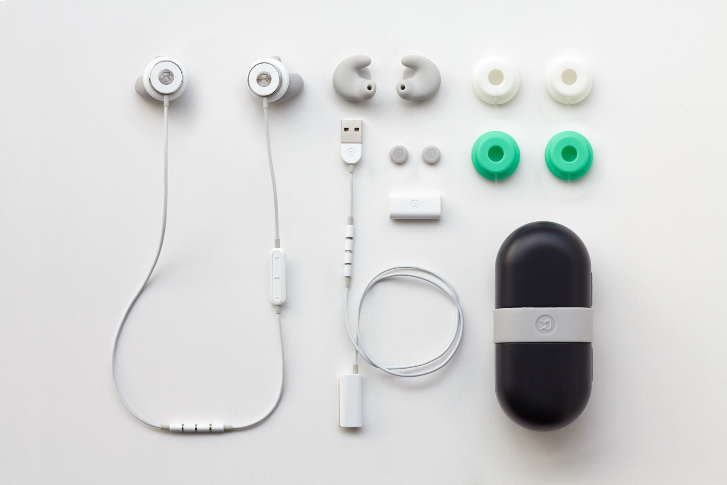 headset，Bluetooth，revols，packing，science and technology，In ear，