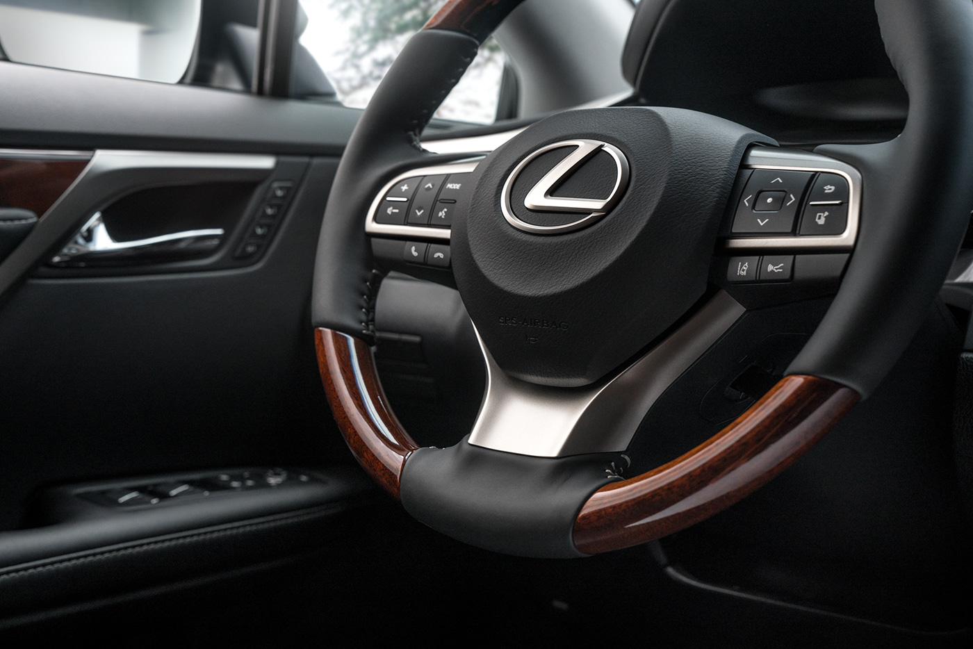 silver，Automobile design，Lexus IV，