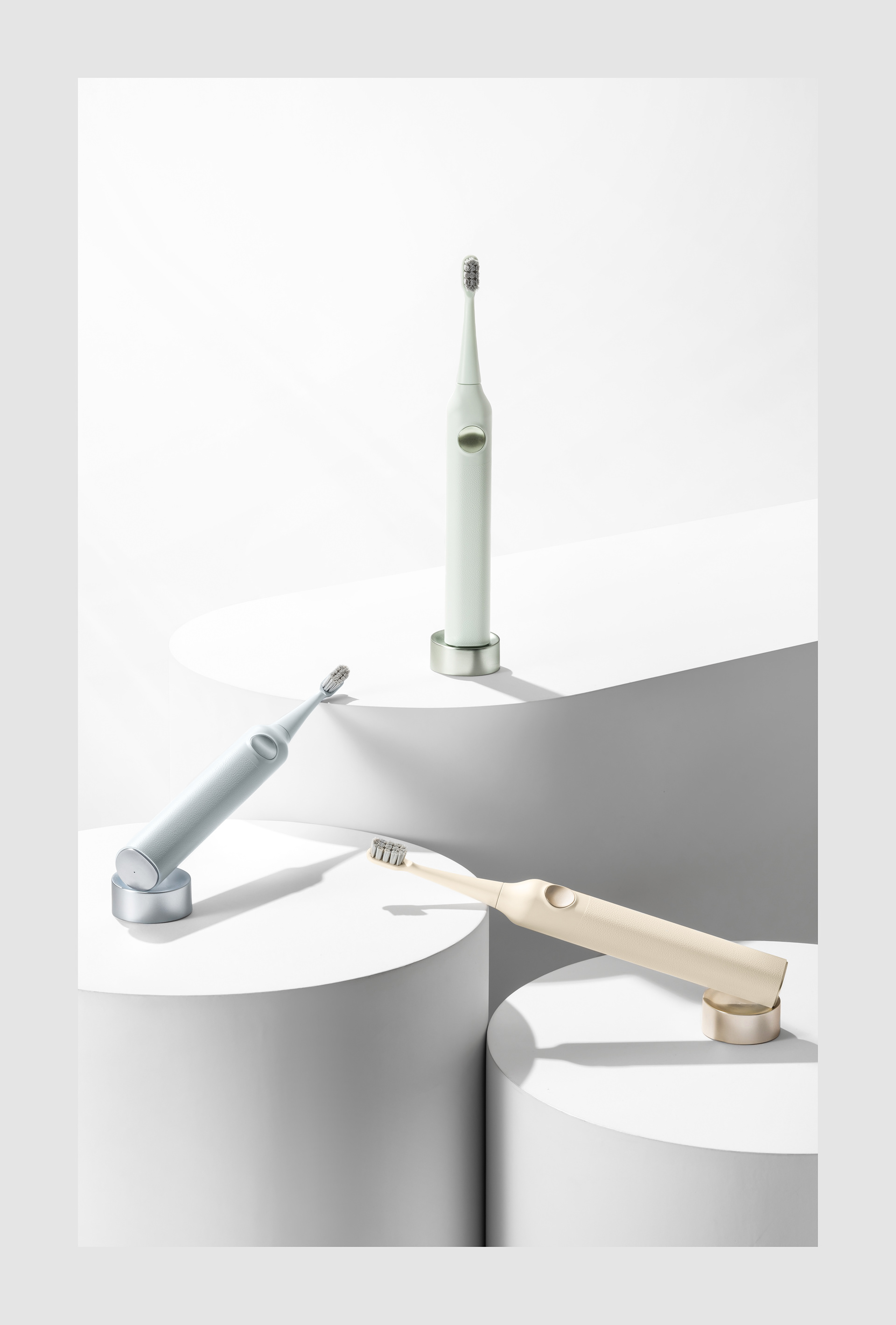 Electric toothbrush，solar eclipse，balance，