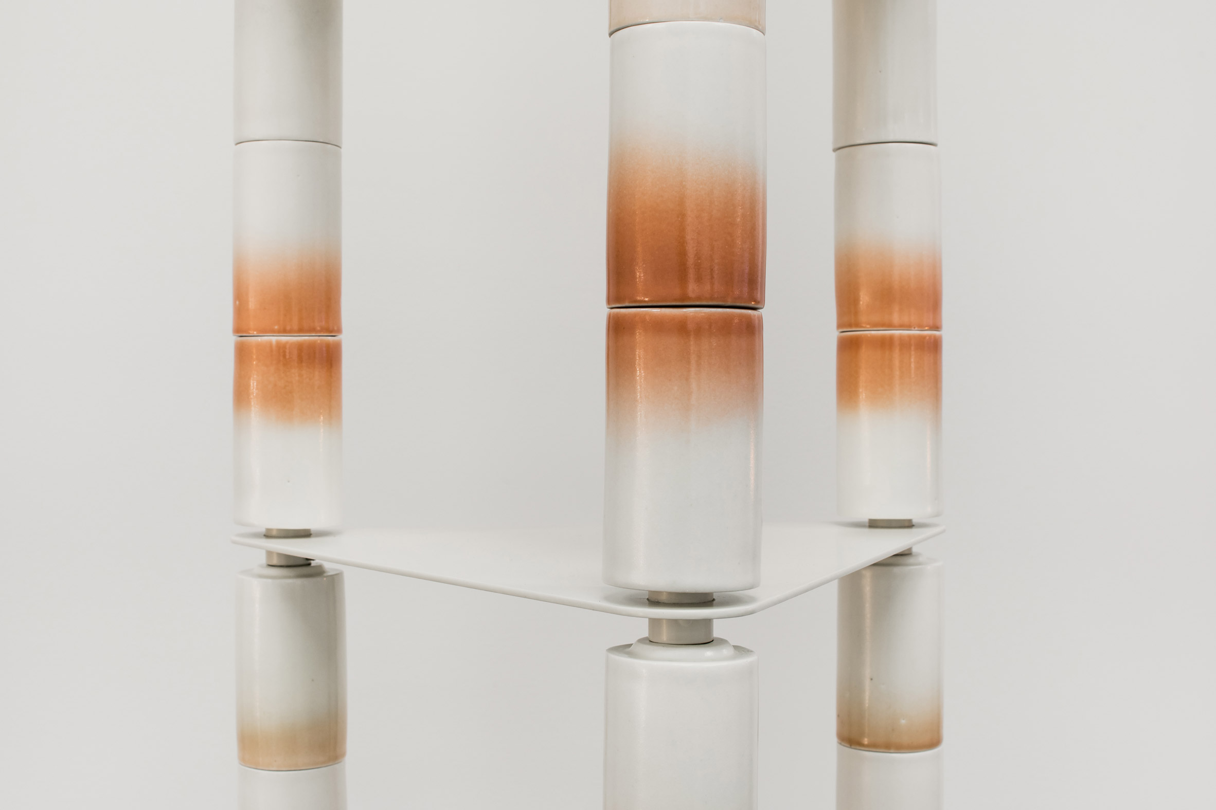 furniture，ceramics，lamp，Table，Shelf，