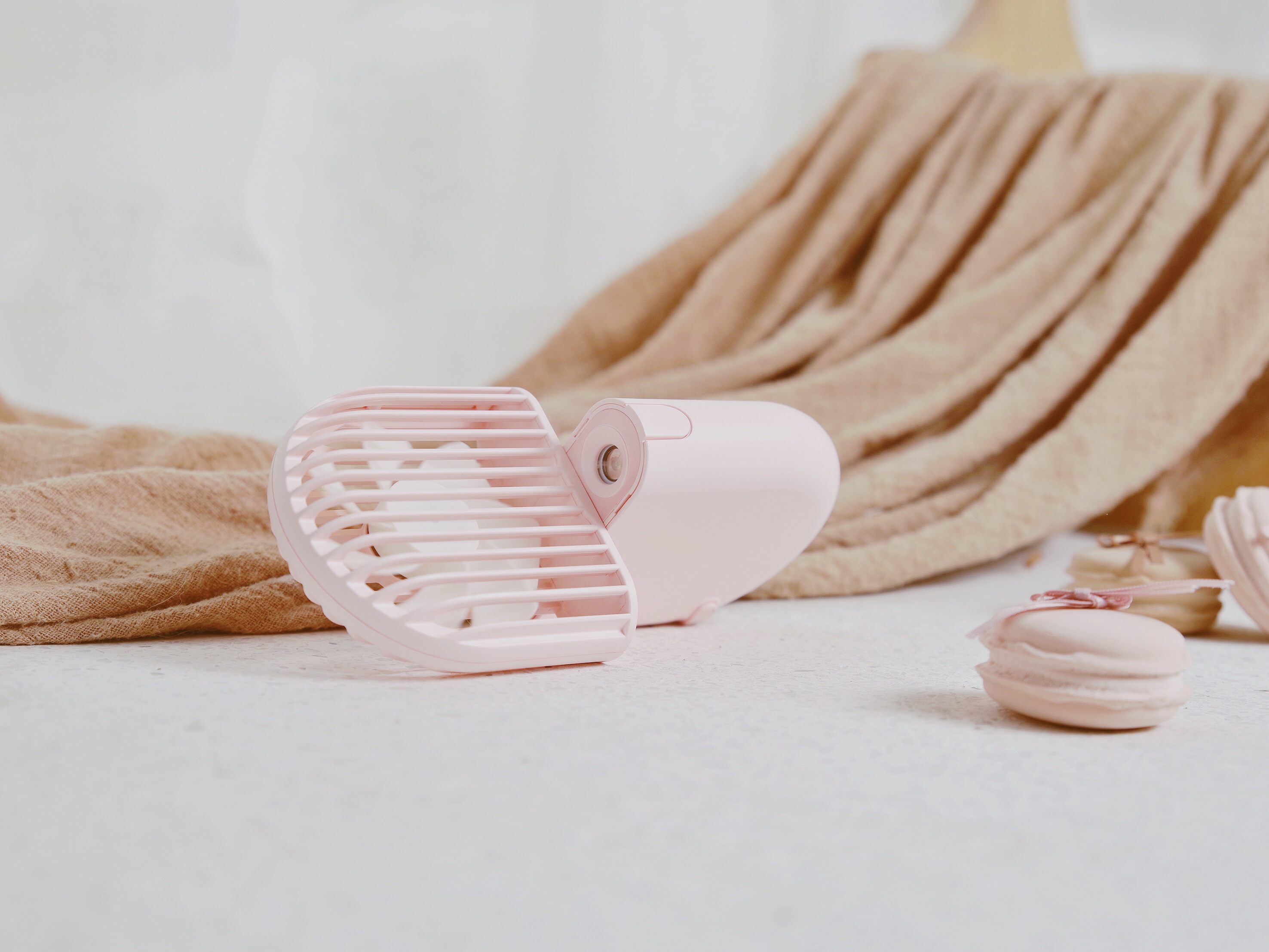 Make up water, fan，