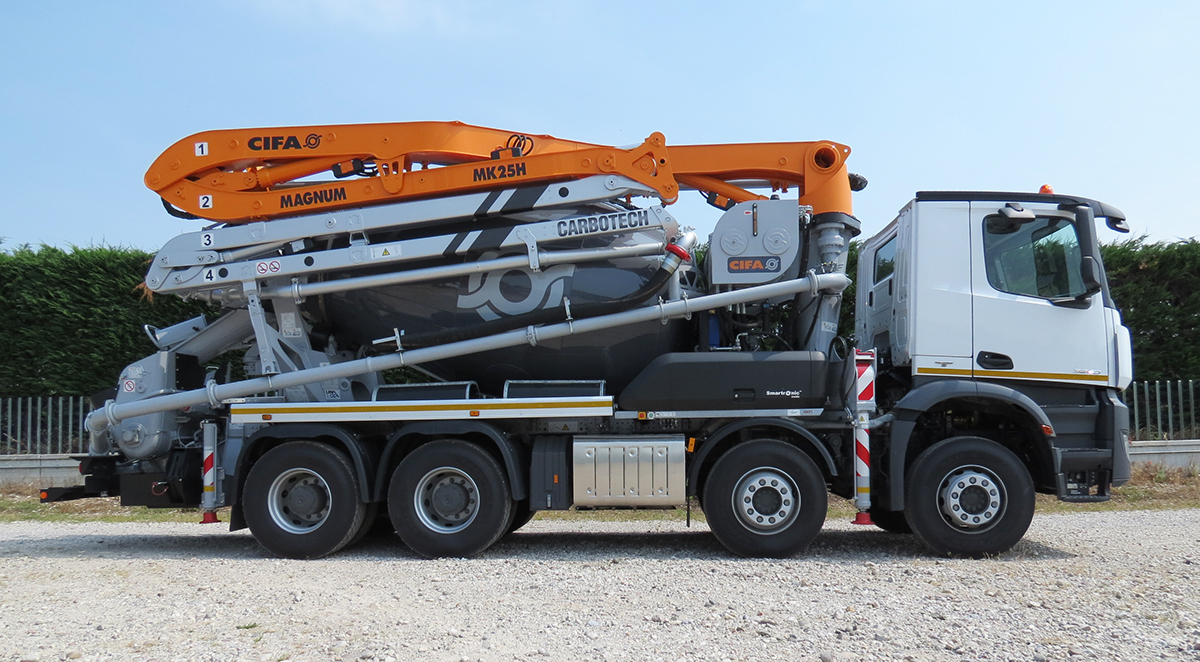 Construction vehicles，intelligence，science and technology，industrial design，Heavy vehicle design，design sketch，