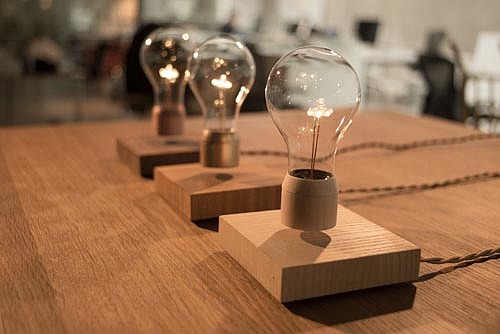 Light bulb:，lamps and lanterns，Electromagnetic levitation，