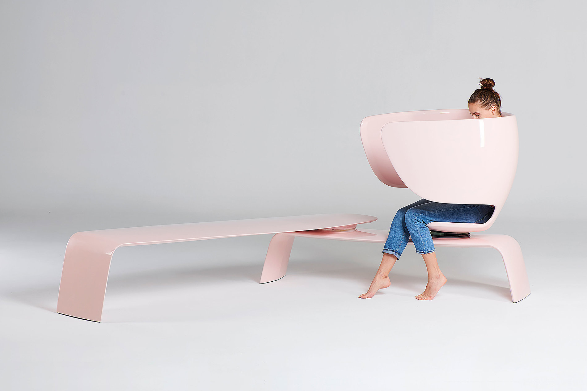 2019 red dot design concept award，lactation，chair，public place，