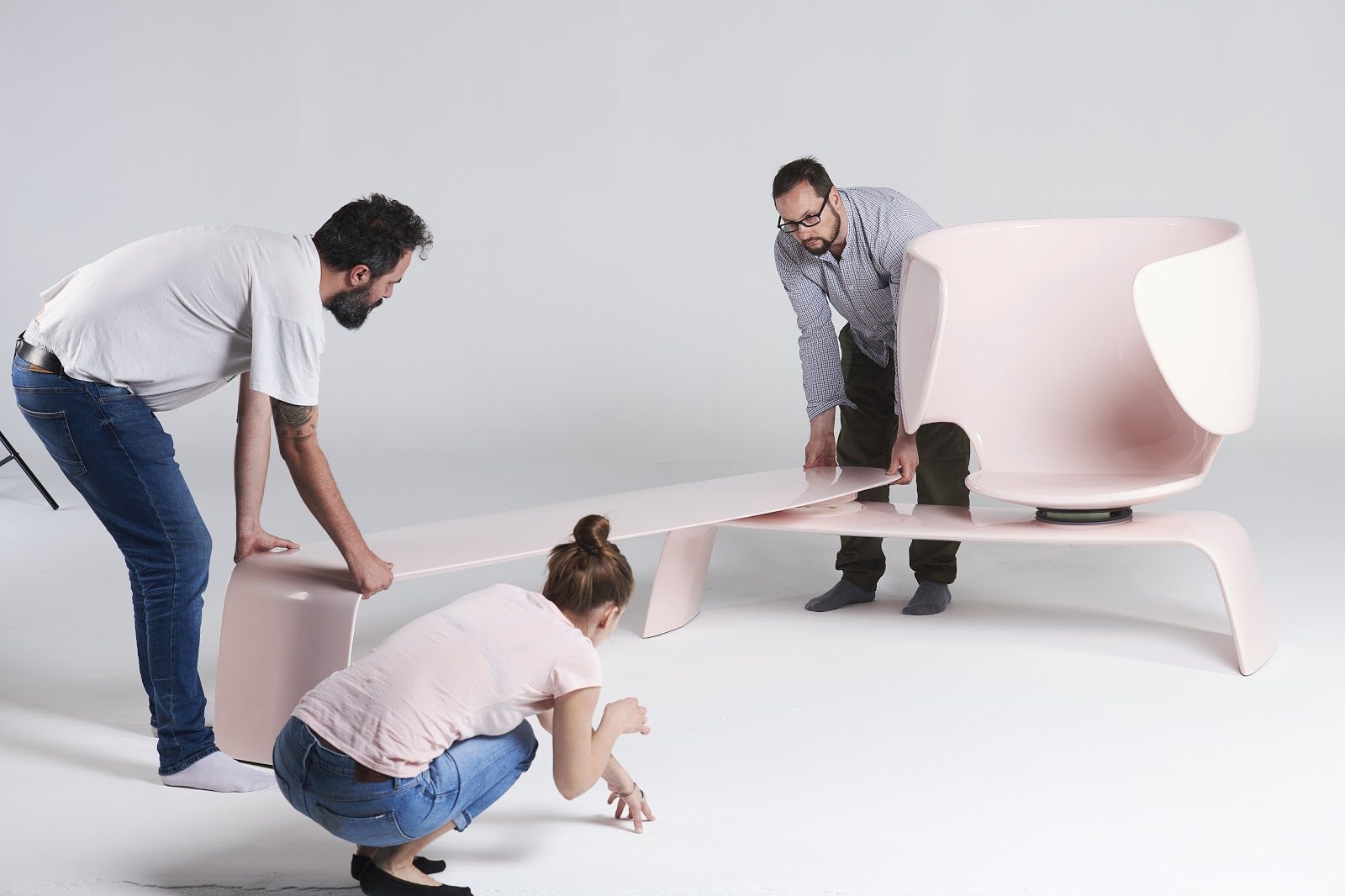 2019 red dot design concept award，lactation，chair，public place，