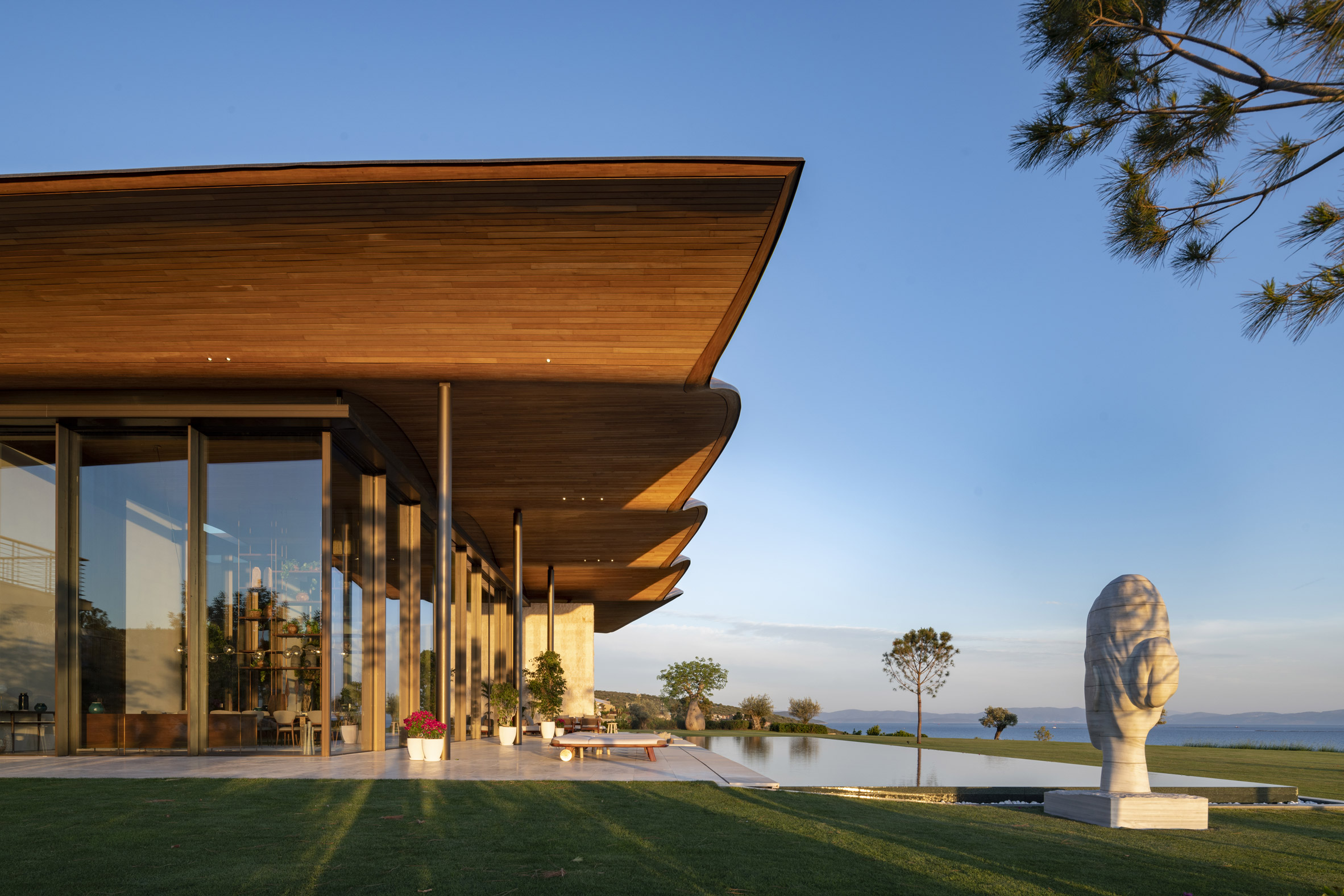 roof，villa，Design，architectural style，Building interior，