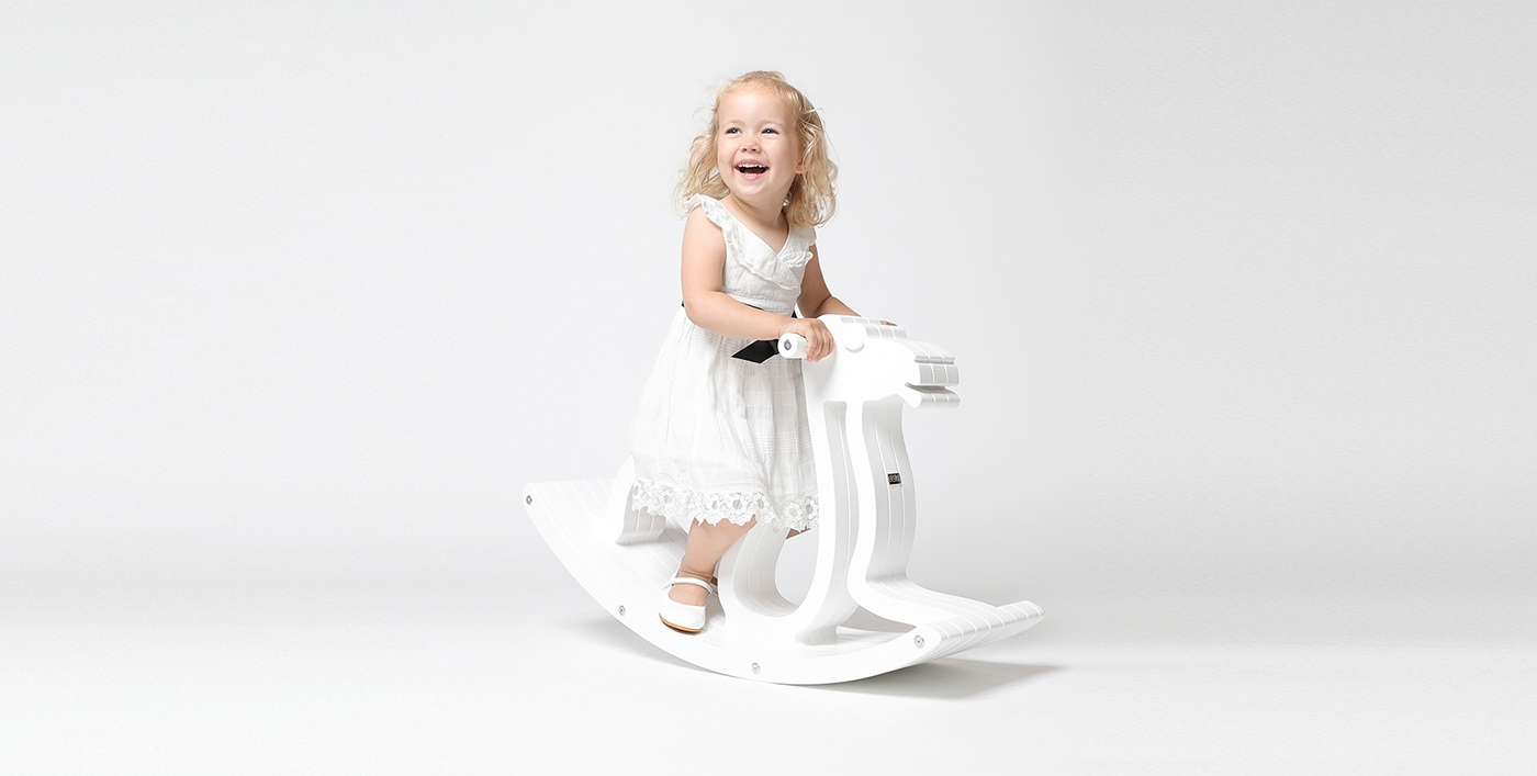 Rocking chair，wooden ，lovely，animal，