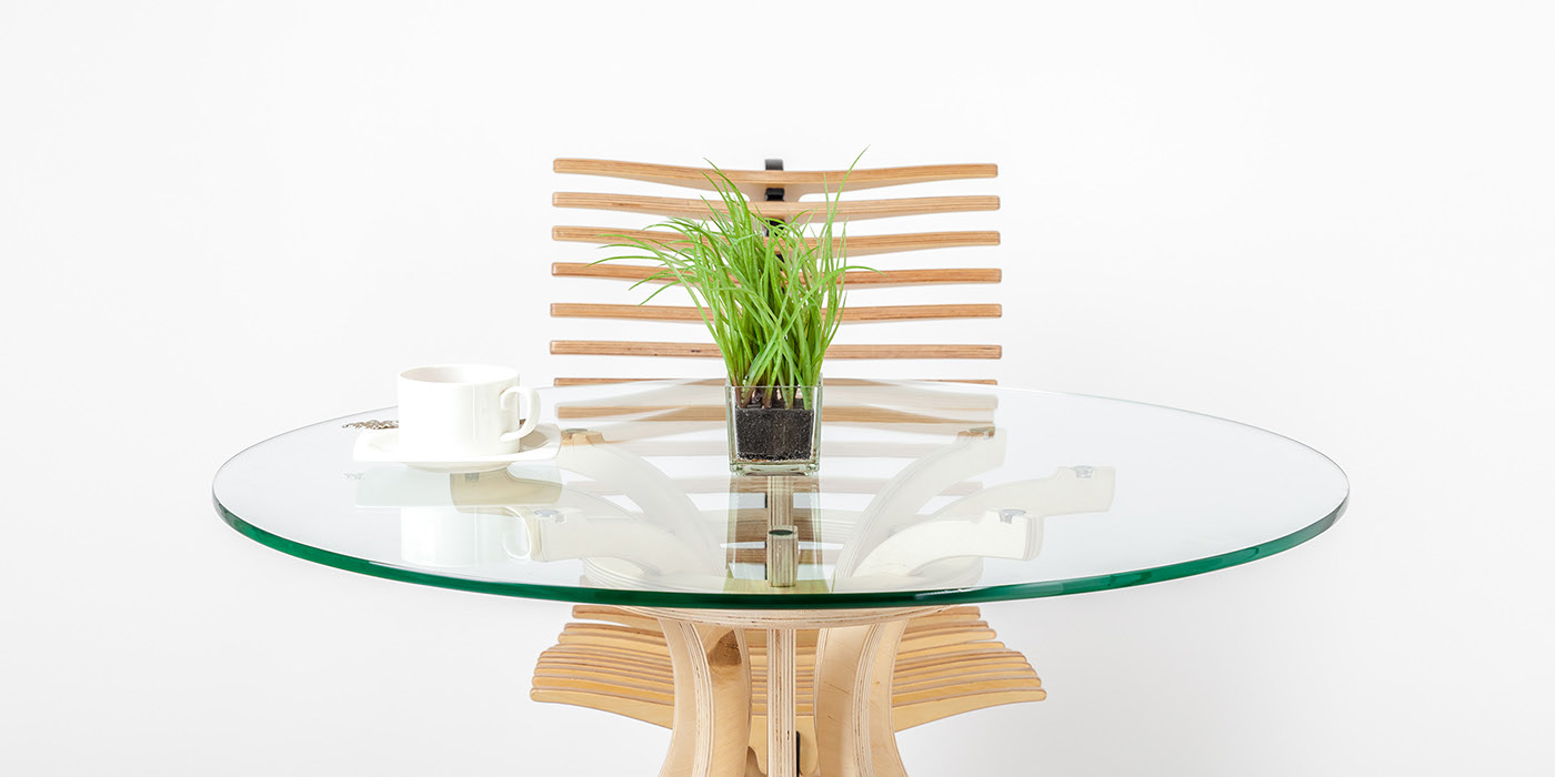 Table，wooden ，lovely，pineapple，