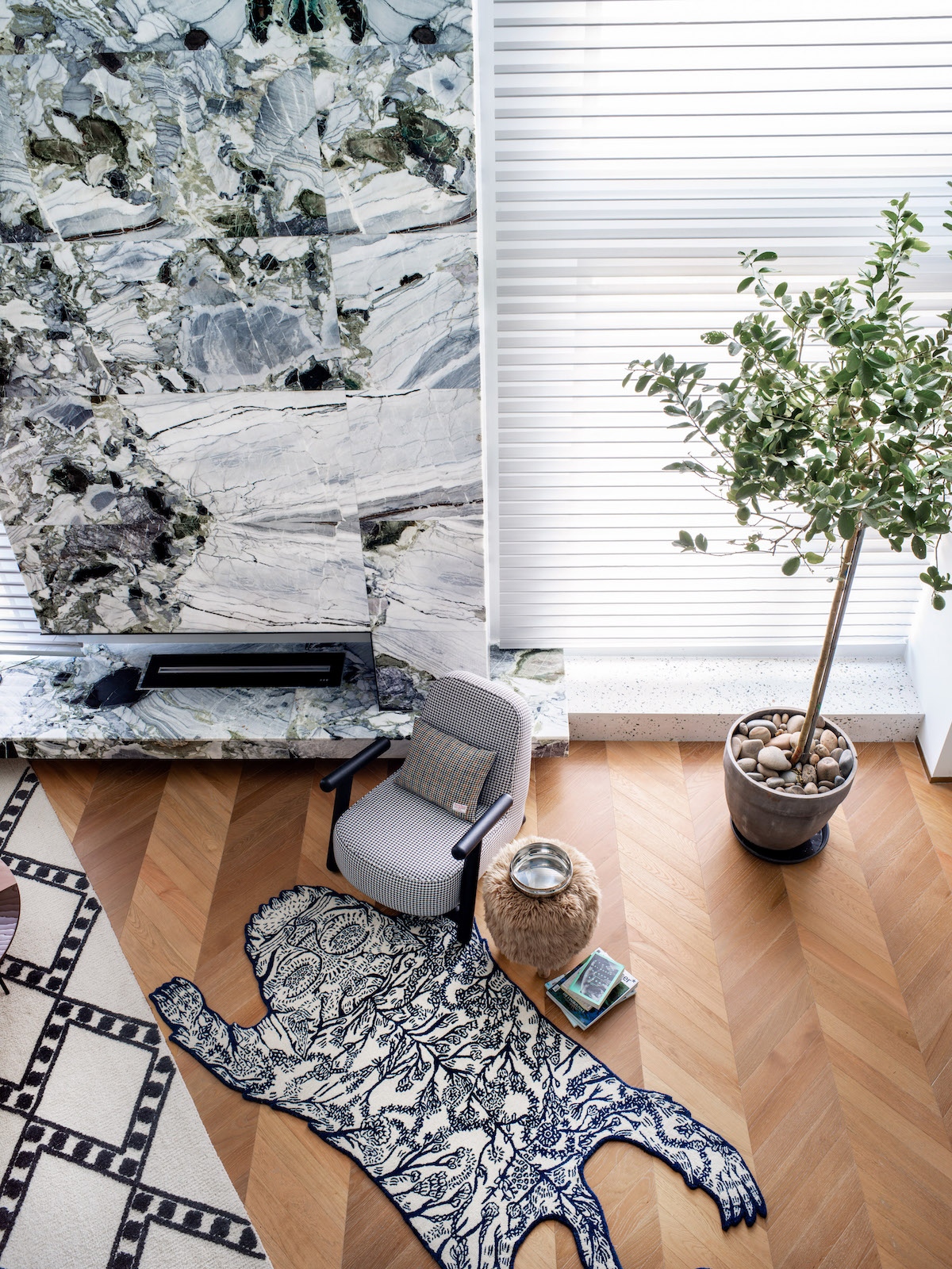 Interior design，Chongqing，Dark green hue，White tone，Simplicity，