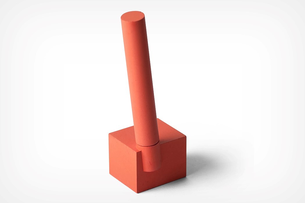 pen，concrete，gules，grey，high quality，