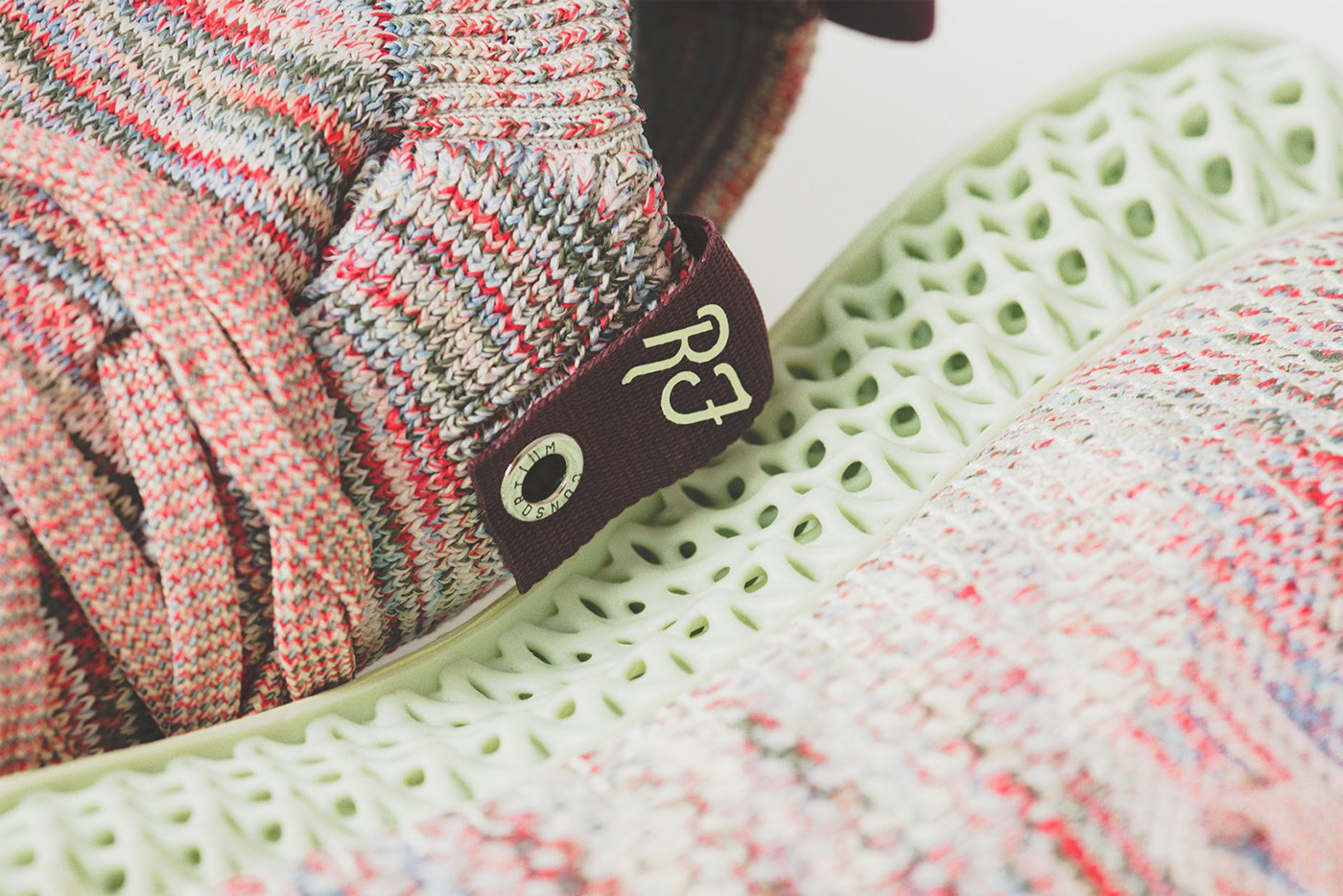 sneakers，adidas，weave，4d，