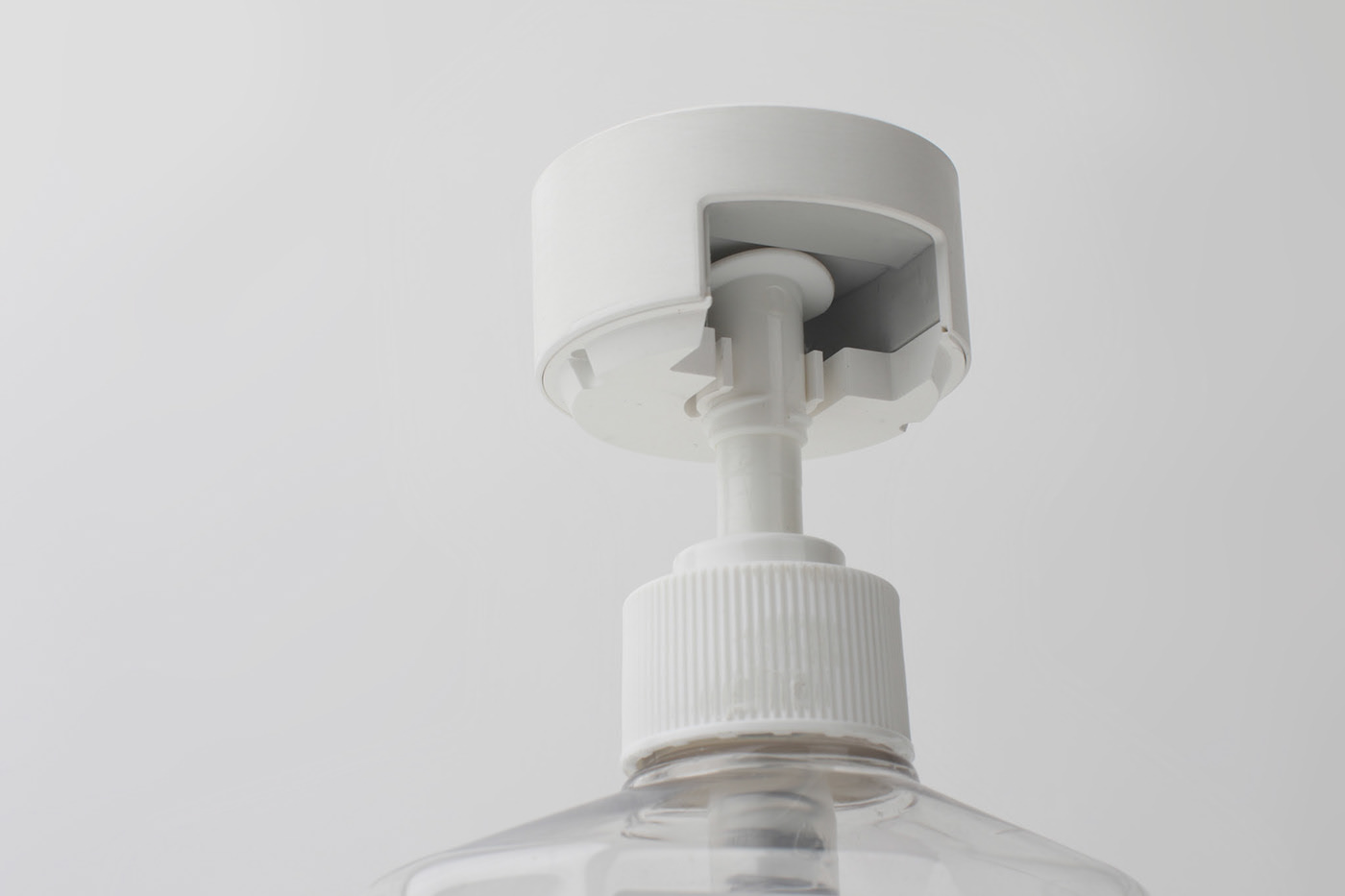 hygiene，wash hands，monitor，medical care，Infected，