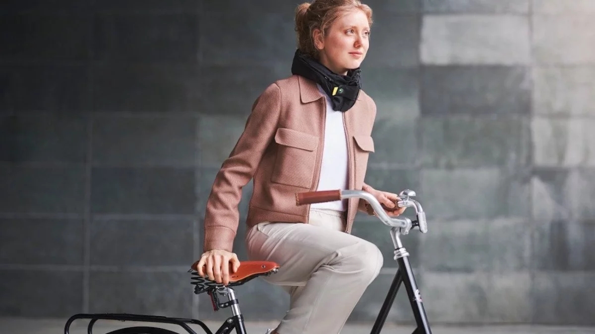 waterproof，Bluetooth，Bicycle，Safety air bag，