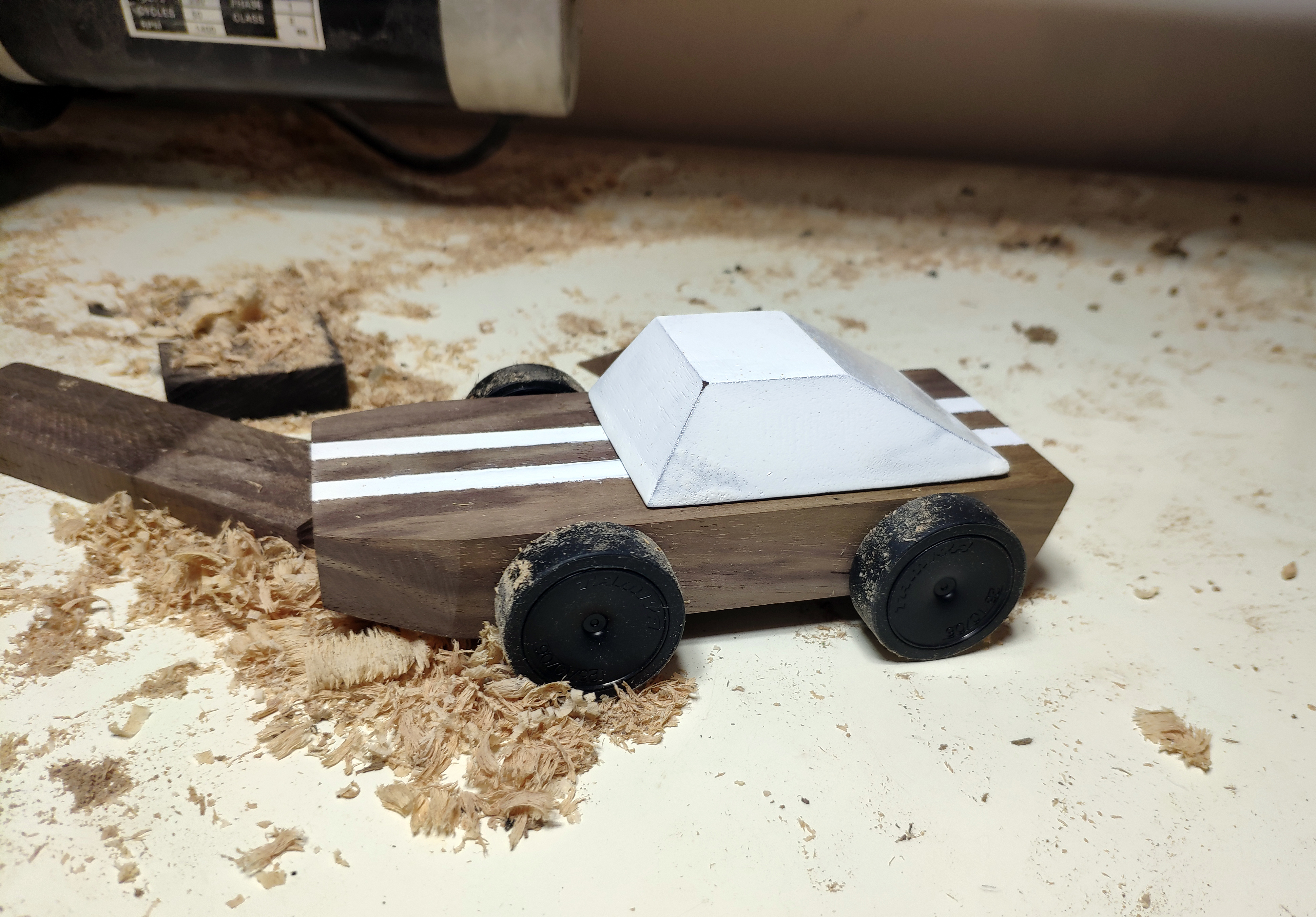 Retro，Simplicity，Toys，auto salon girls，Handmade，wood，