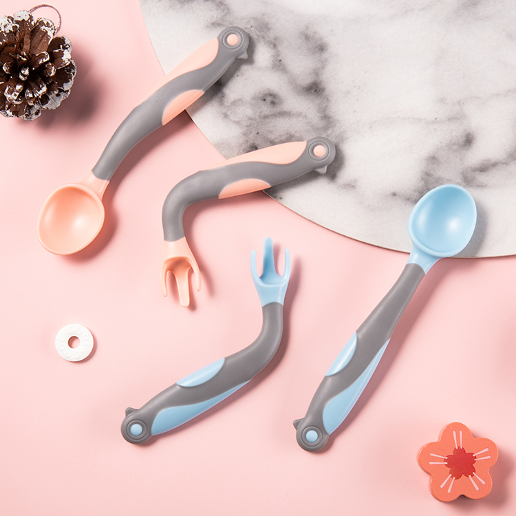 Children's interesting twist fork spoon，