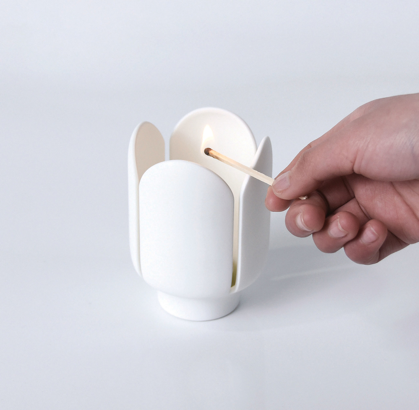 2019 red dot design concept award，Petal candlestick，Home Furnishing decoration，candle，Candlestick，