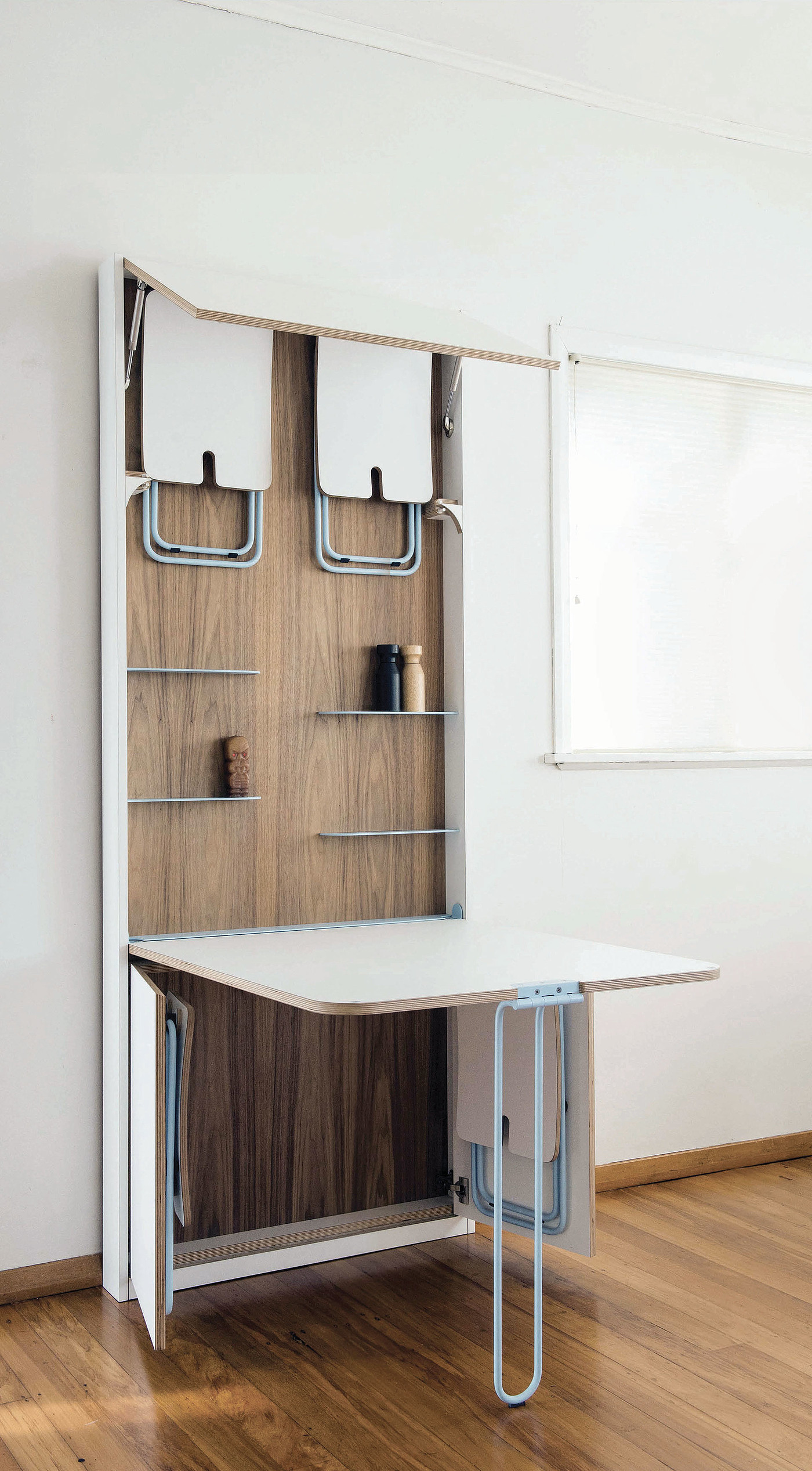 2019 red dot design concept award，Compact folding dining table，Birch plywood ，Powder coated steel and aluminum，High pressure laminate，Save space，