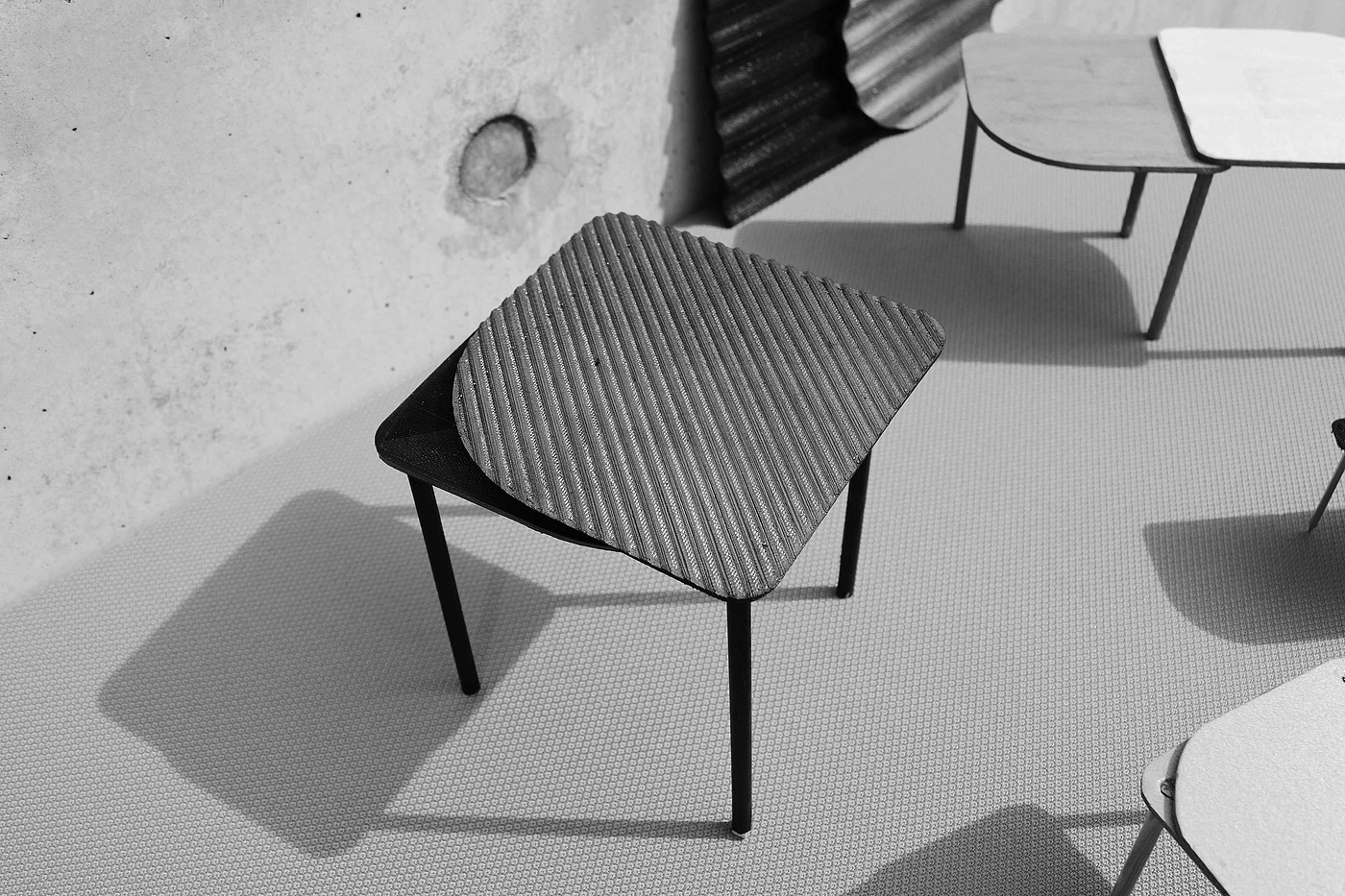 Extensible，Swing table，Table，2019 red dot design concept award，