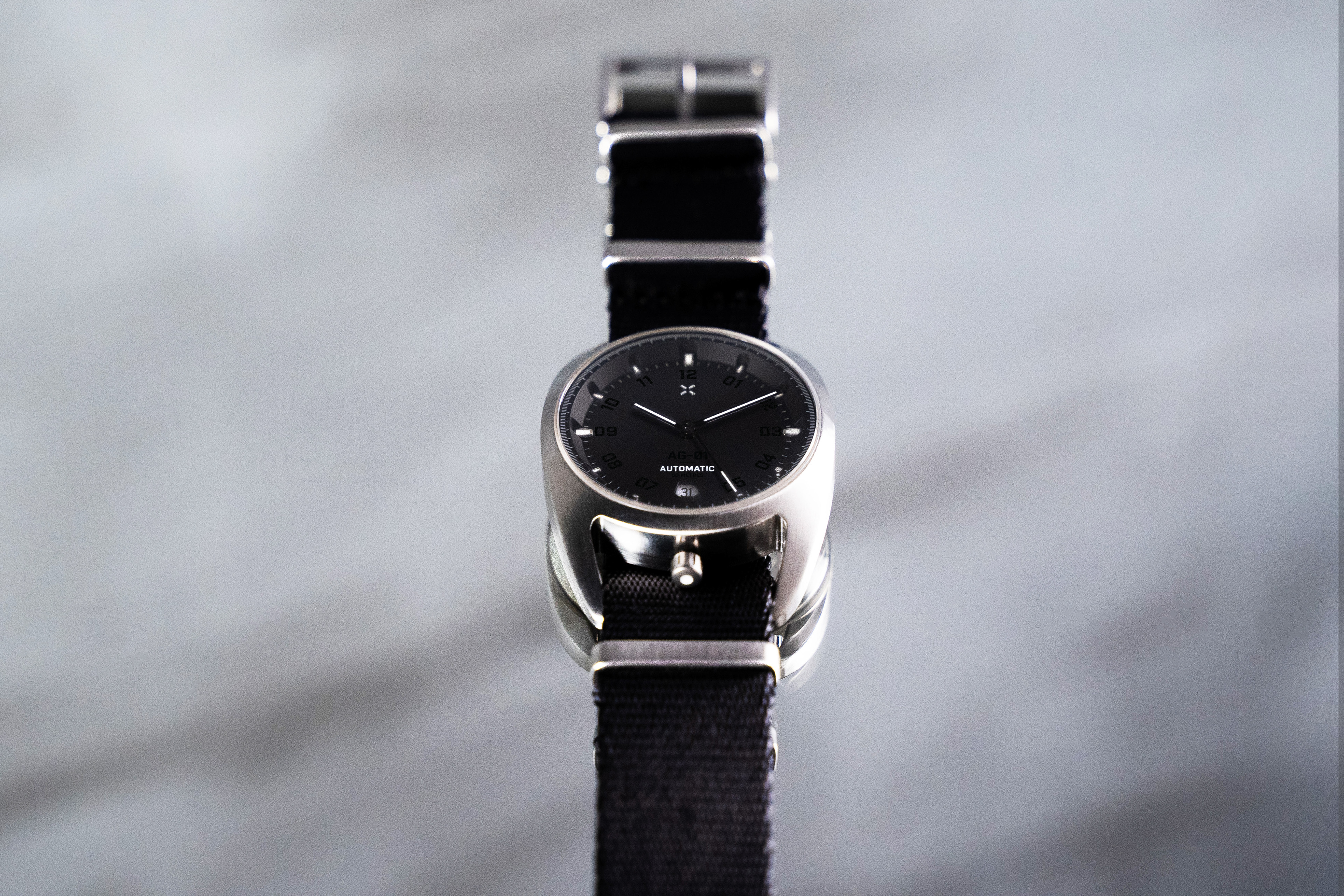 Wrist watch，Inspiration: tortoise shell form，2019 red dot design concept award，