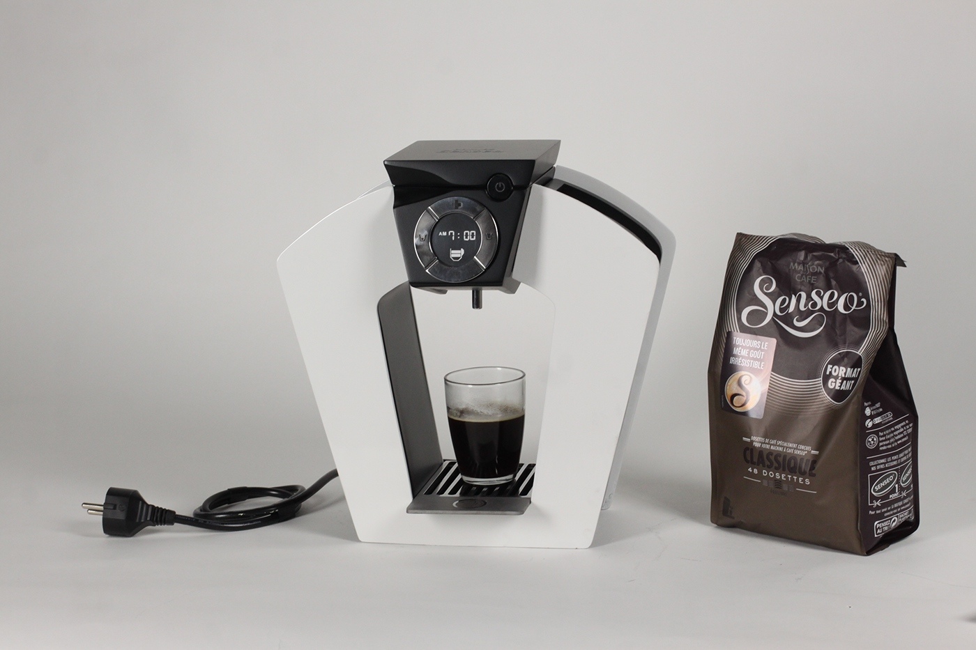 delicate，Bian Jie，product design，Philips，Metallic texture，