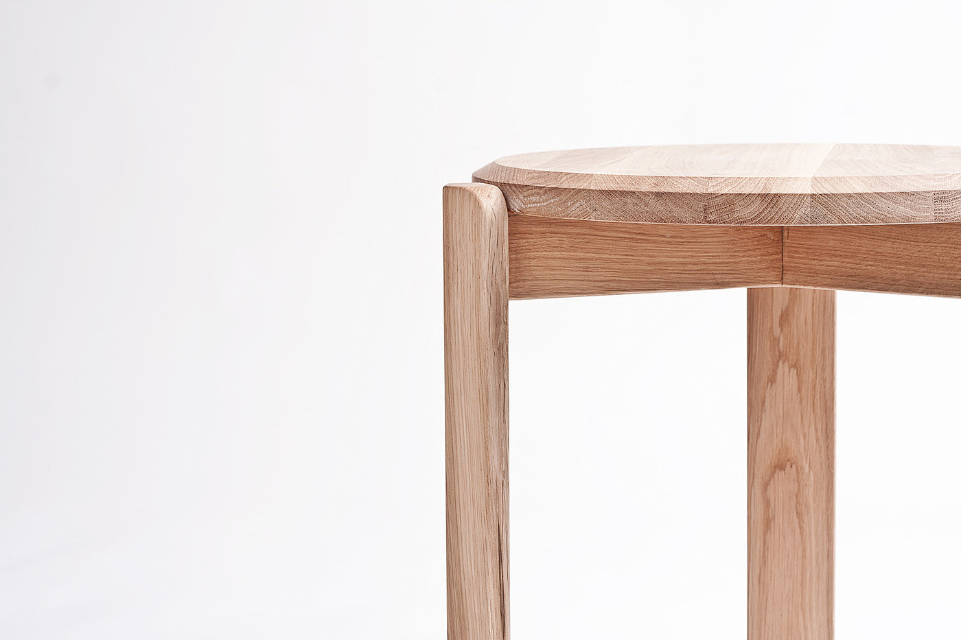 concise，light，wooden ，chair，stool，Home furniture，