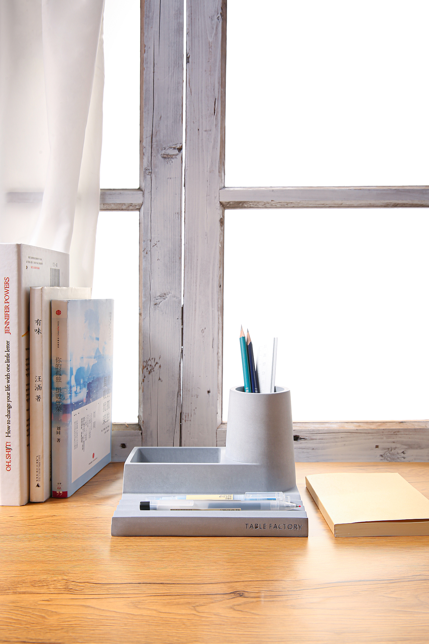 Storage rack，Mobile phone bracket，Penholder，pen container，Creative design，Desktop storage，