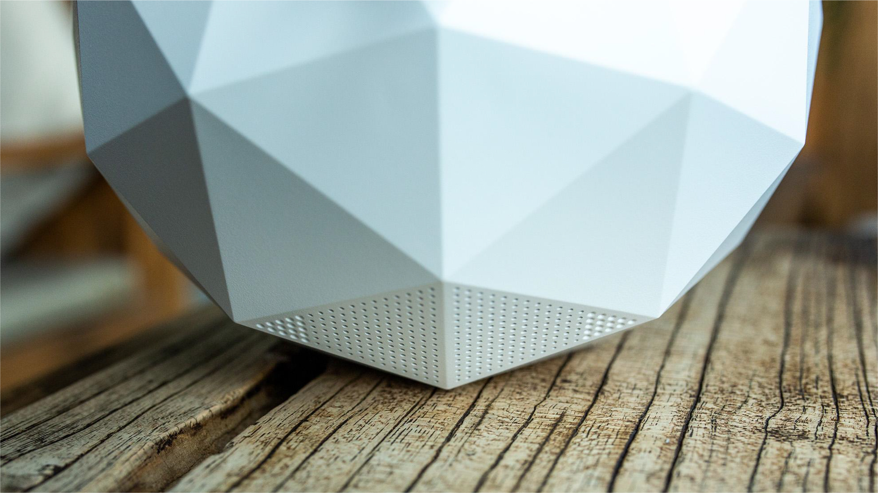 Intelligent voice desk lamp，