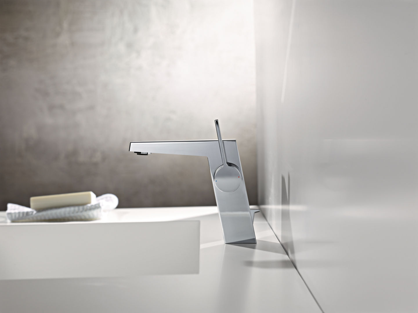 if，take a shower，water tap，