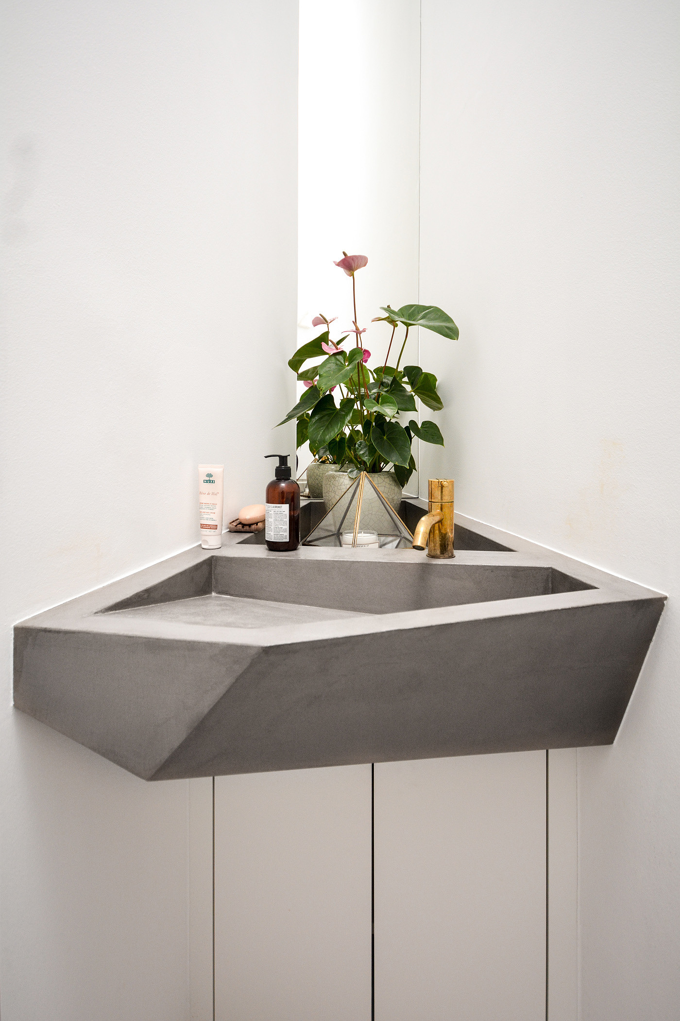 product design，industrial design，concrete，Receive，Simplicity，