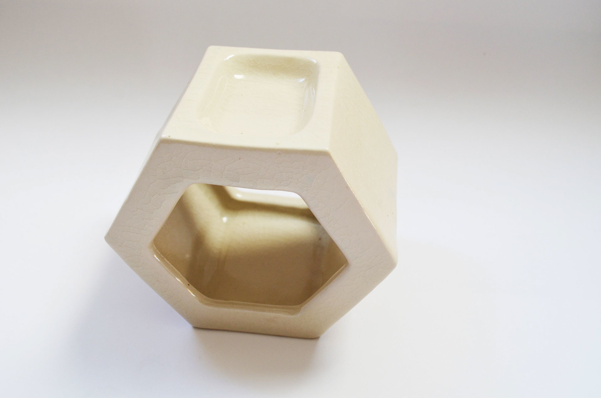 Home Furnishing，product design，industrial design，ceramics，Candlestick，