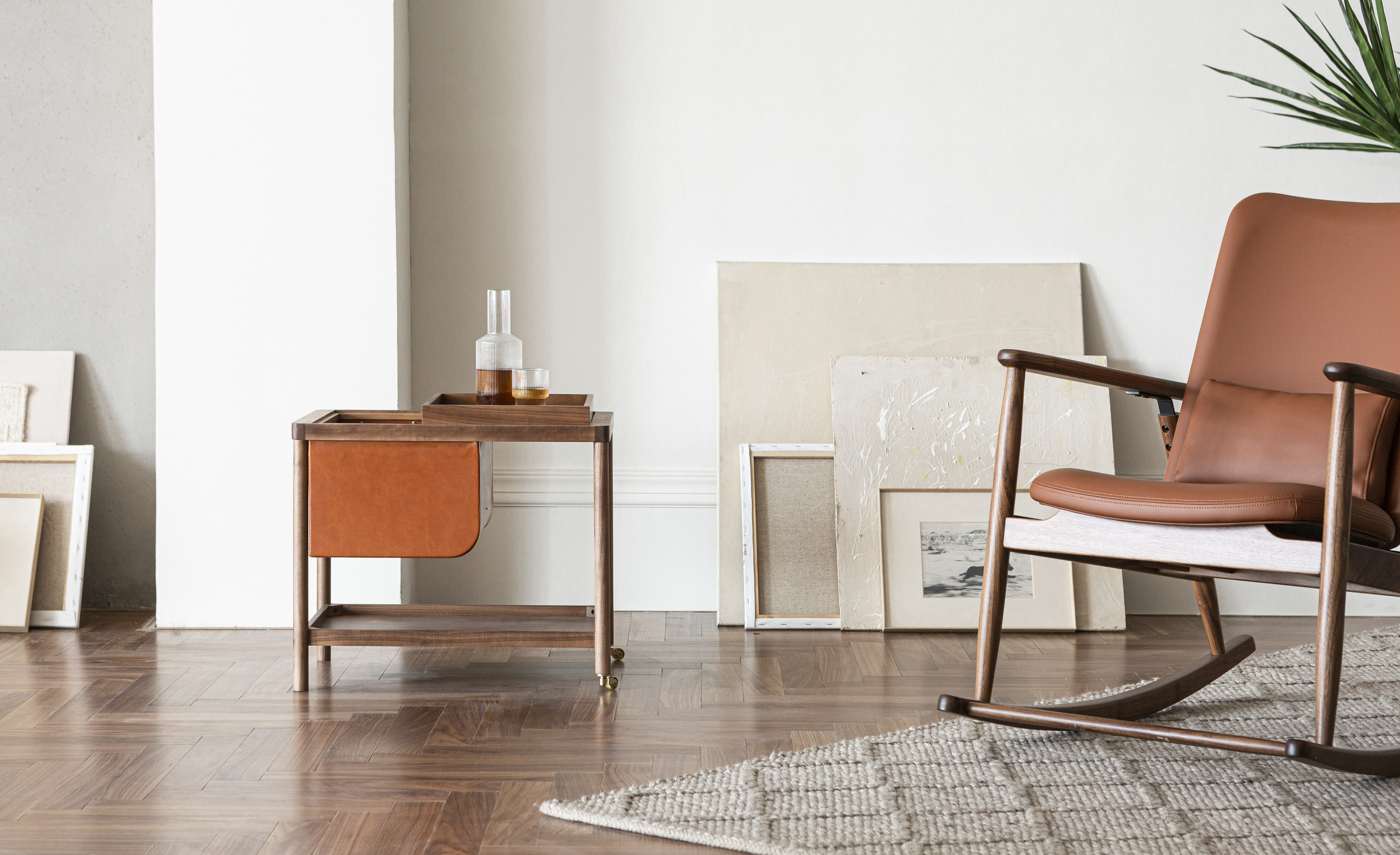 Furniture designer Ren Mengying，