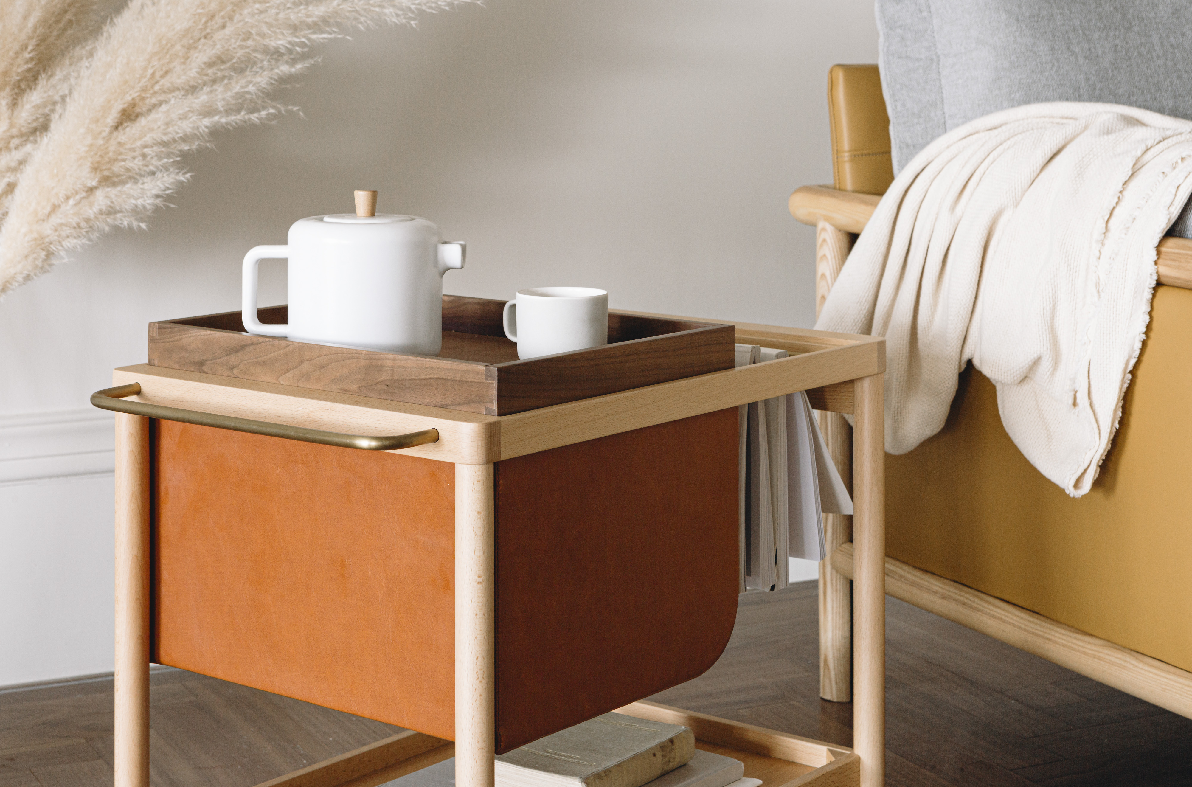 Furniture designer Ren Mengying，