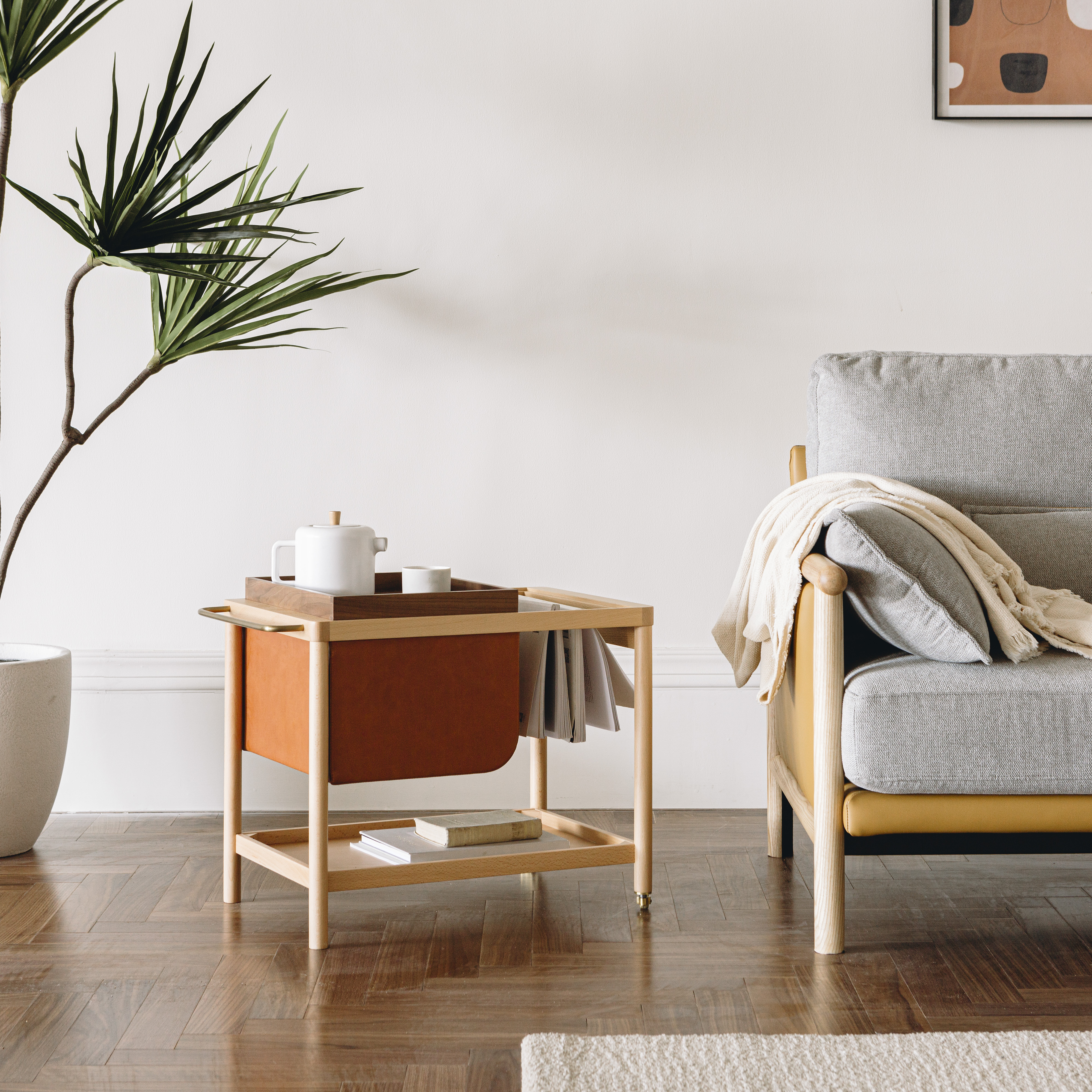 Furniture designer Ren Mengying，