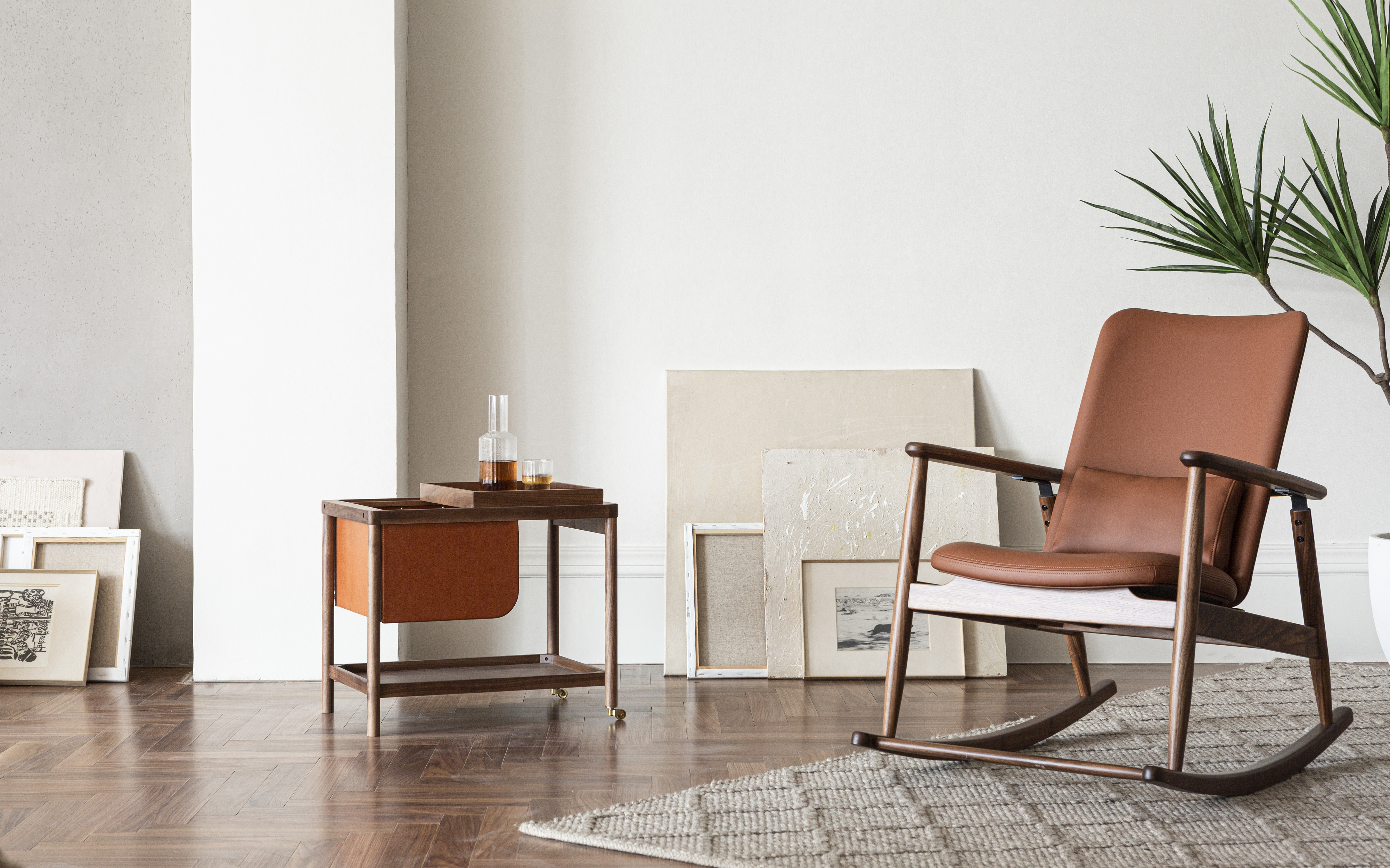 Furniture designer Ren Mengying，