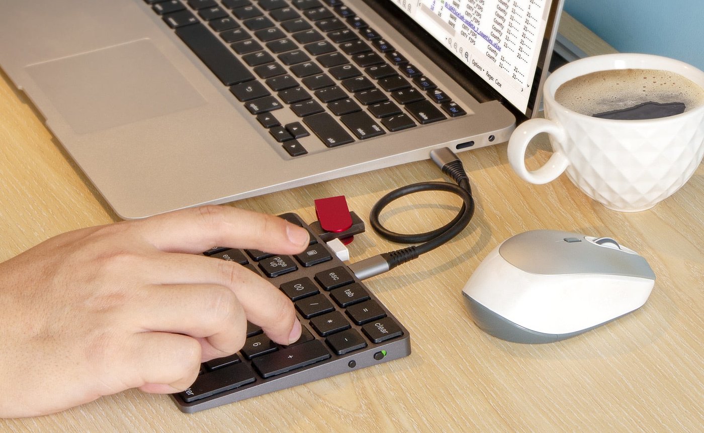 Electronics，Metal，Bluetooth Keyboard，