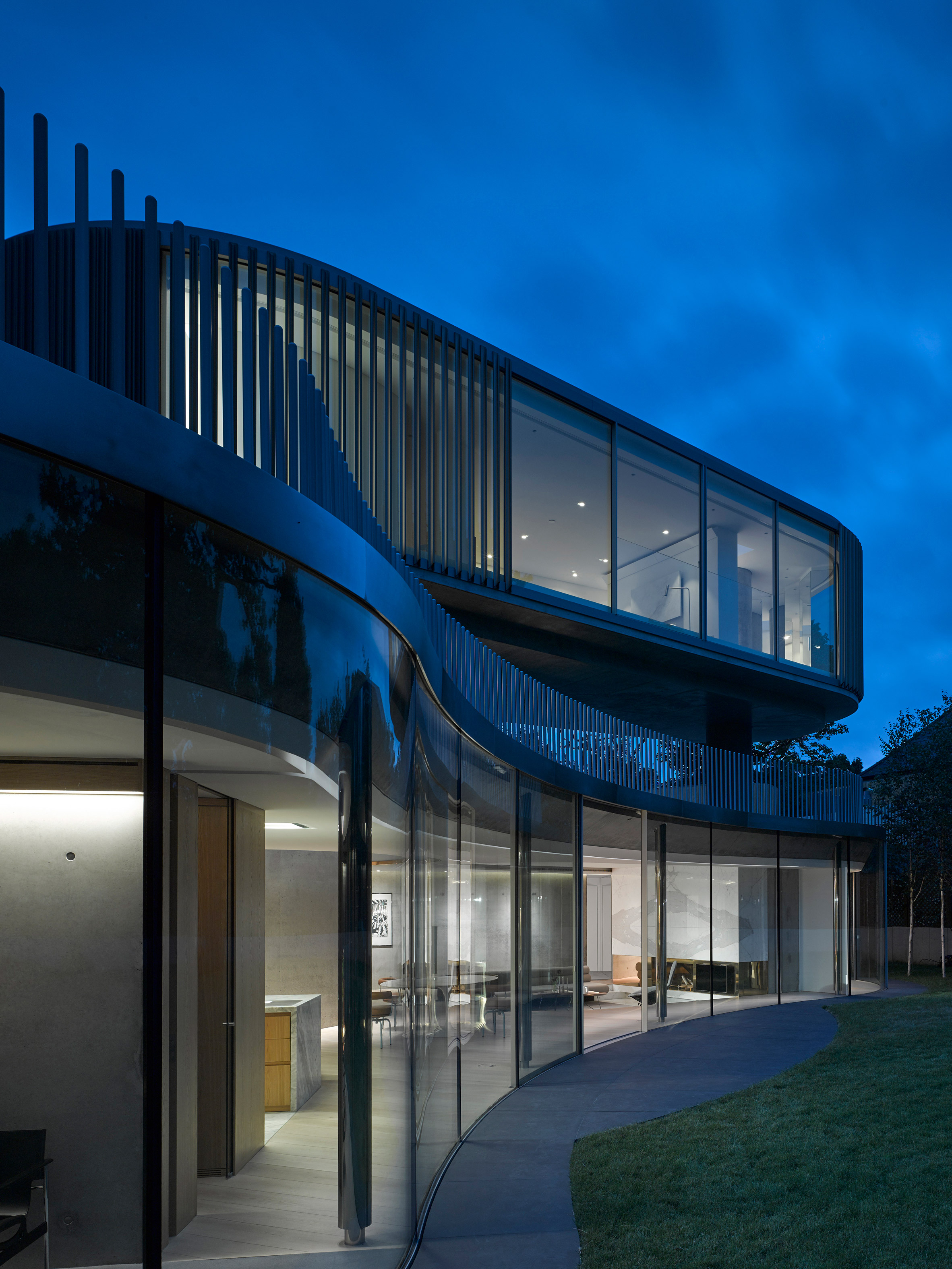 family，residence，bend，Glass，aluminium，