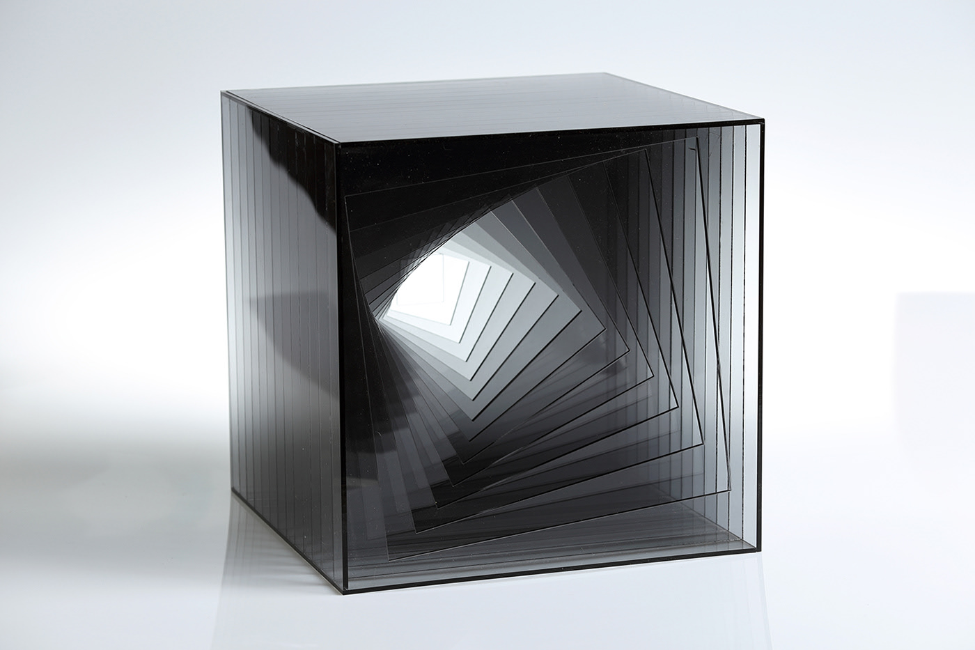 Building interior，Sculpture，inspiration，vertigo，stairs，rotate，